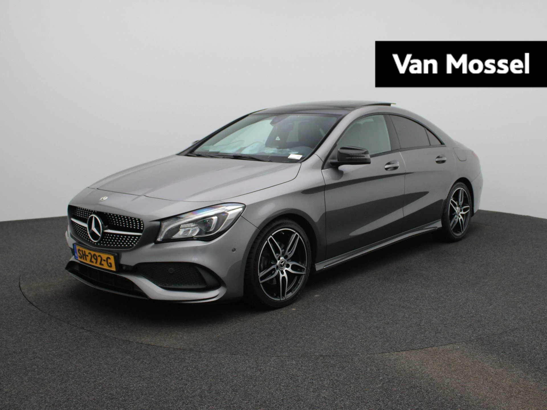 Mercedes-Benz-CLA-image-0