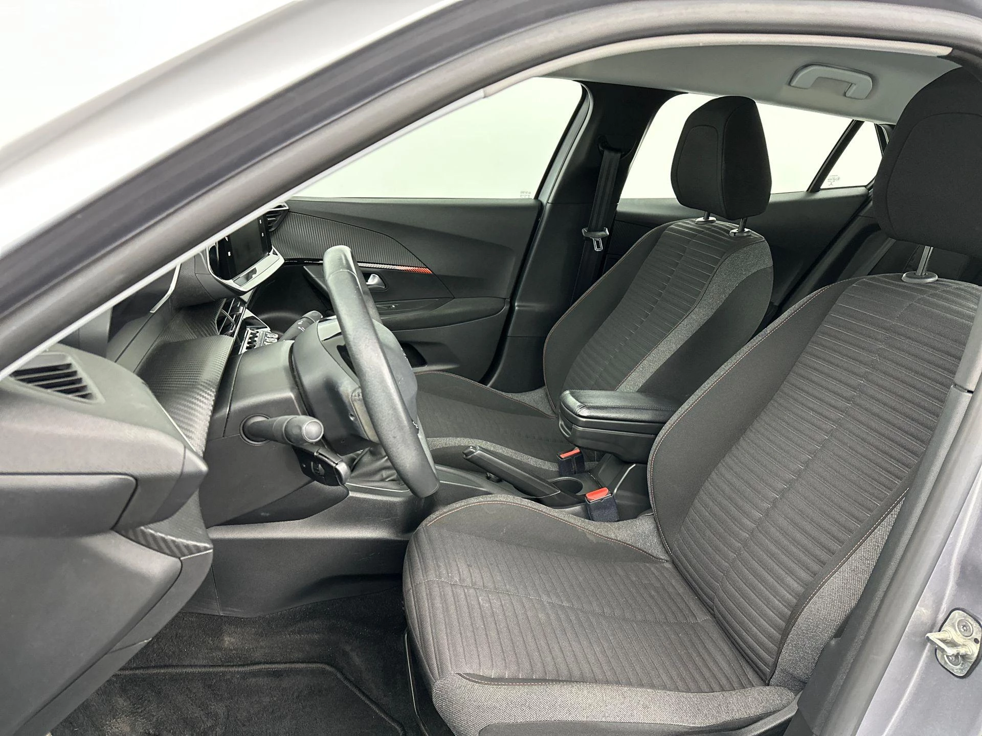 Peugeot-2008-image-9