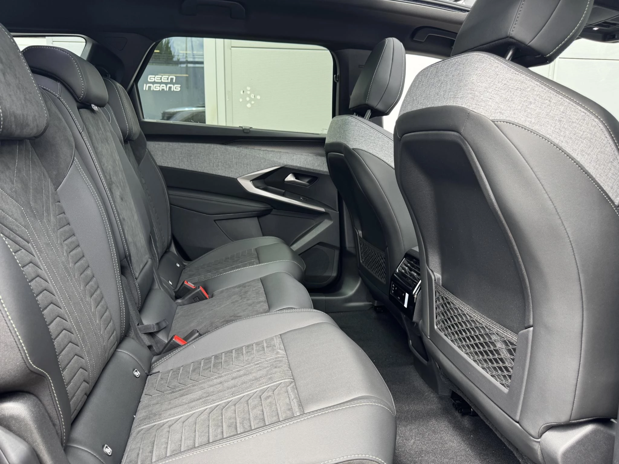 Peugeot e-5008 GT Avantage 73 kWh