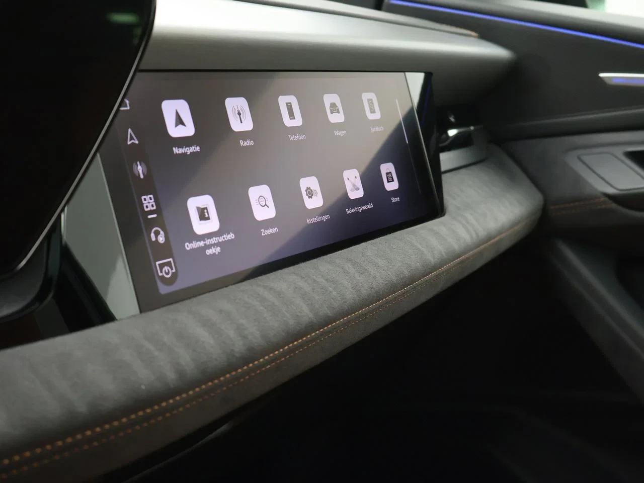 Audi-Q6 e-tron-image-17