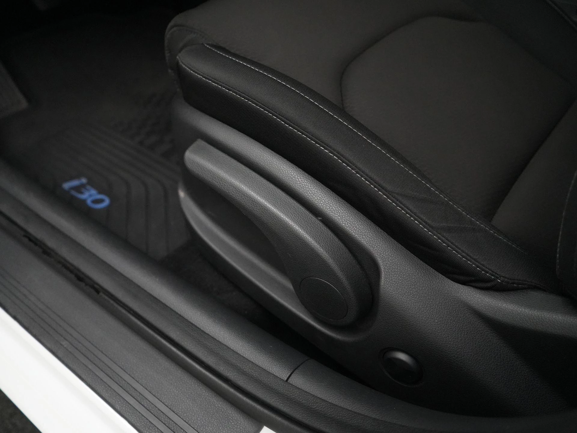 Hyundai-i30-image-30