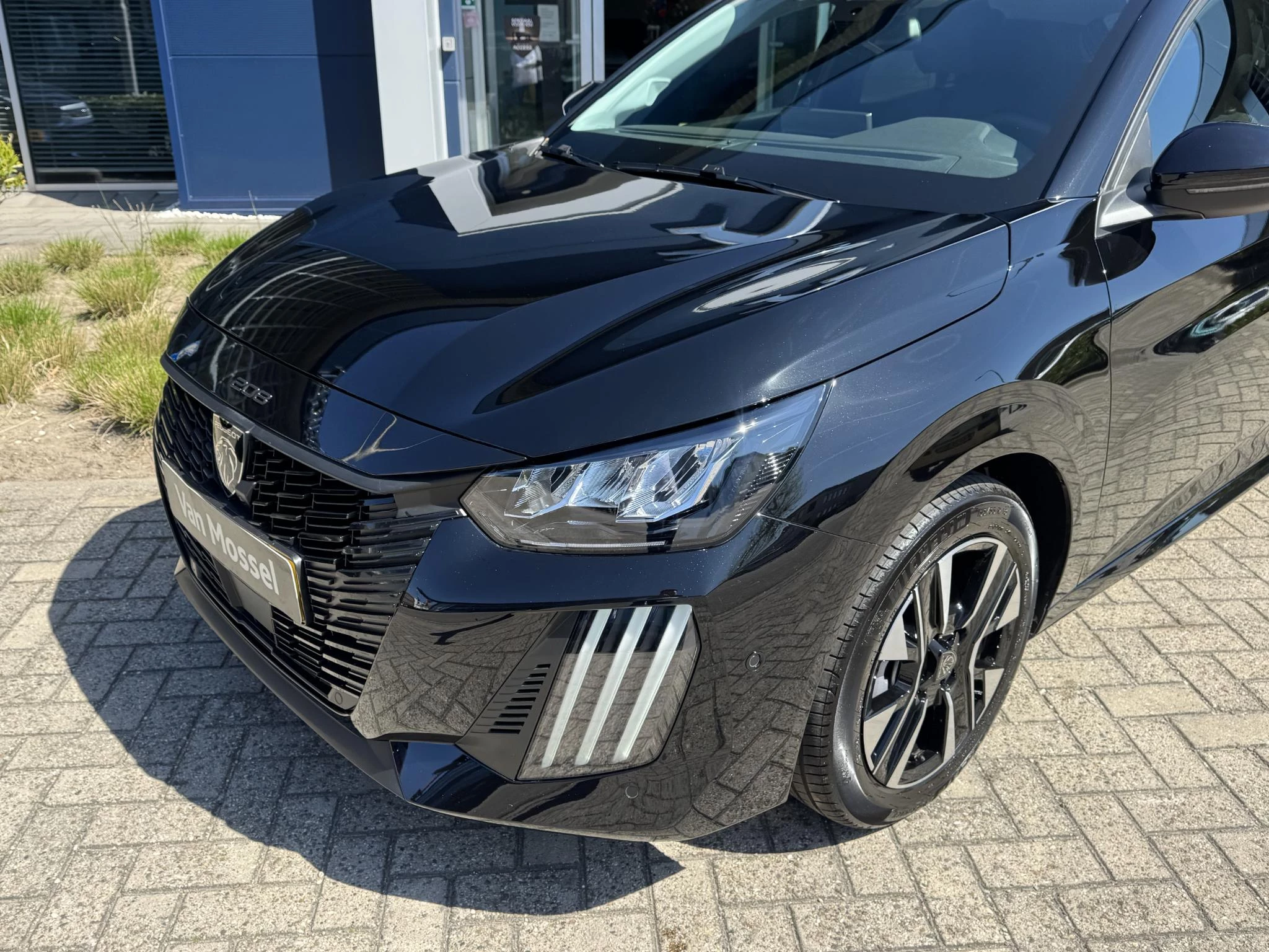 Peugeot-208-image-7