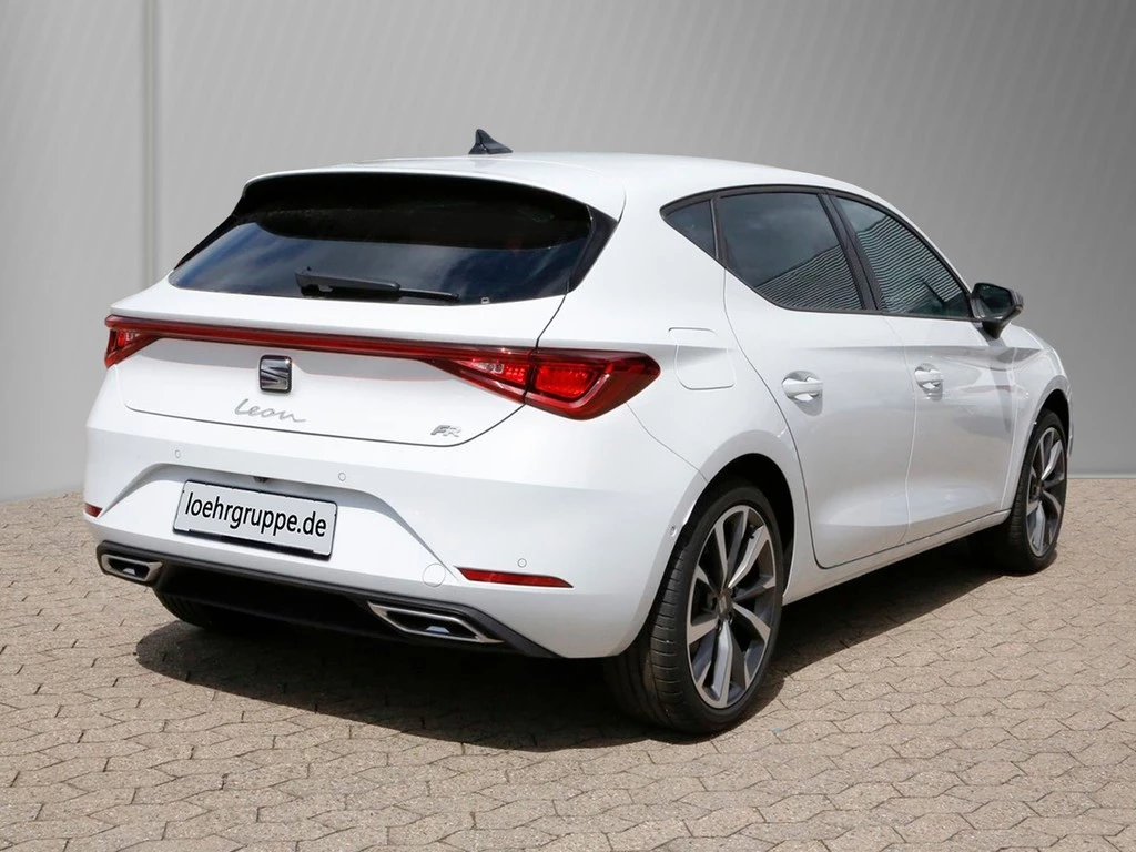 SEAT Leon FR 1.5 e TSI UPE 42.725 Business 18" Navi