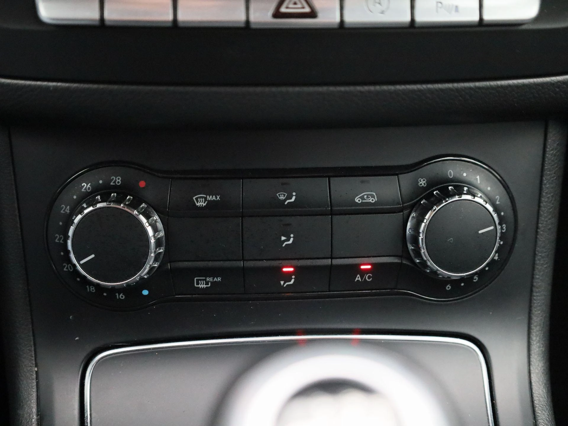 Mercedes-Benz-B-Klasse-image-17