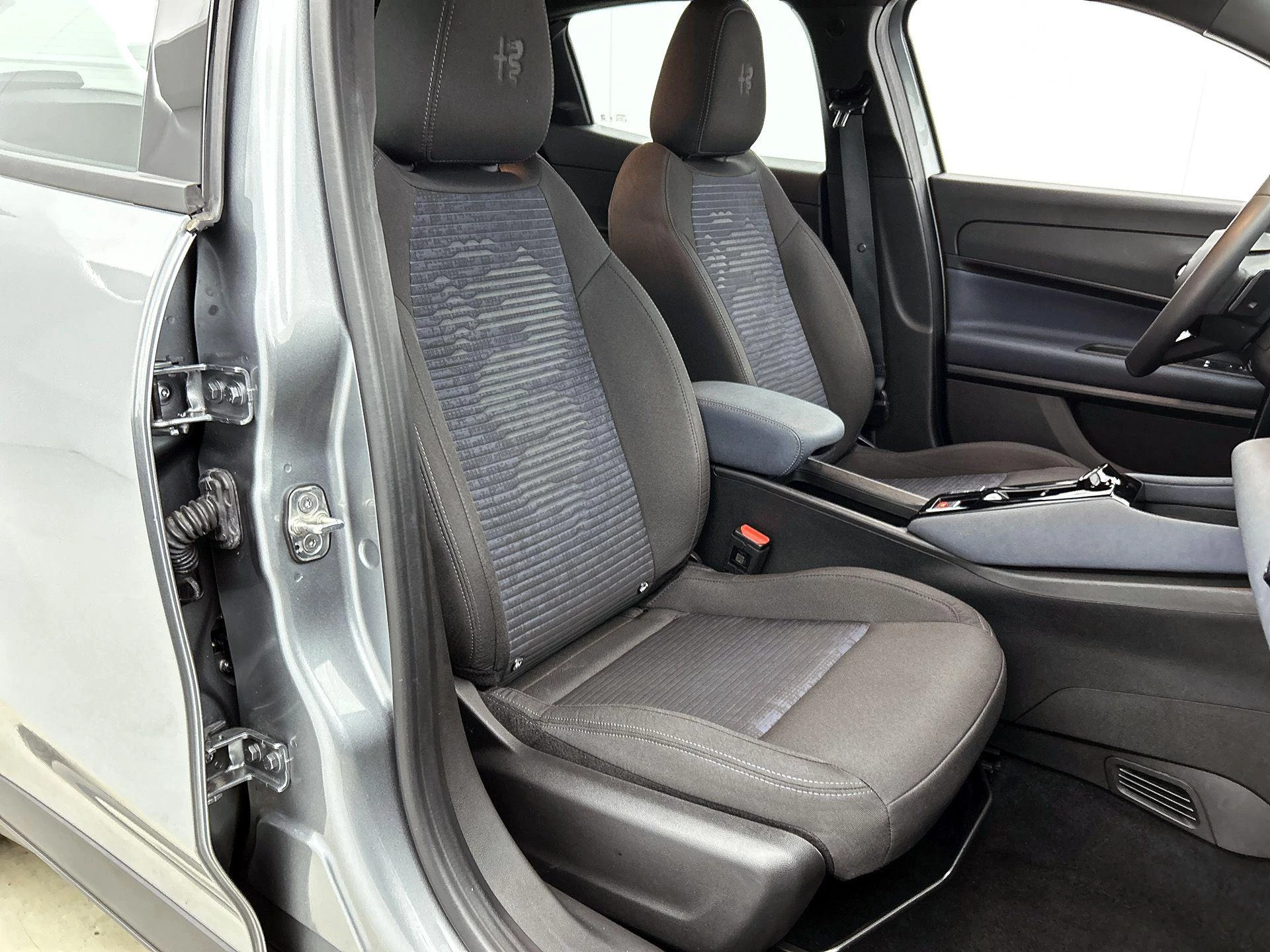 Alfa Romeo Junior 1.2 Turbo Hybrid Ibrida