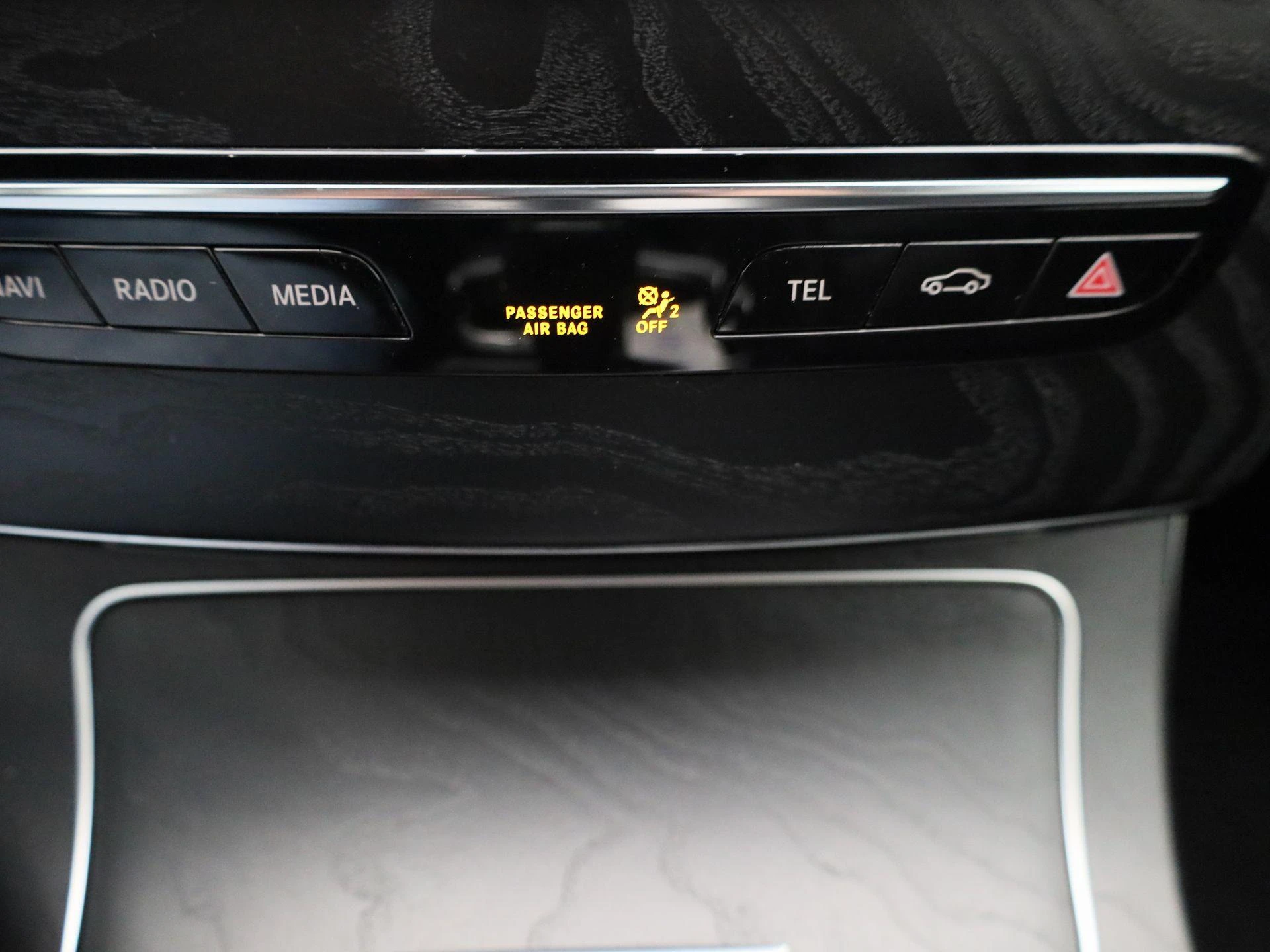 Mercedes-Benz-C-Klasse-image-19