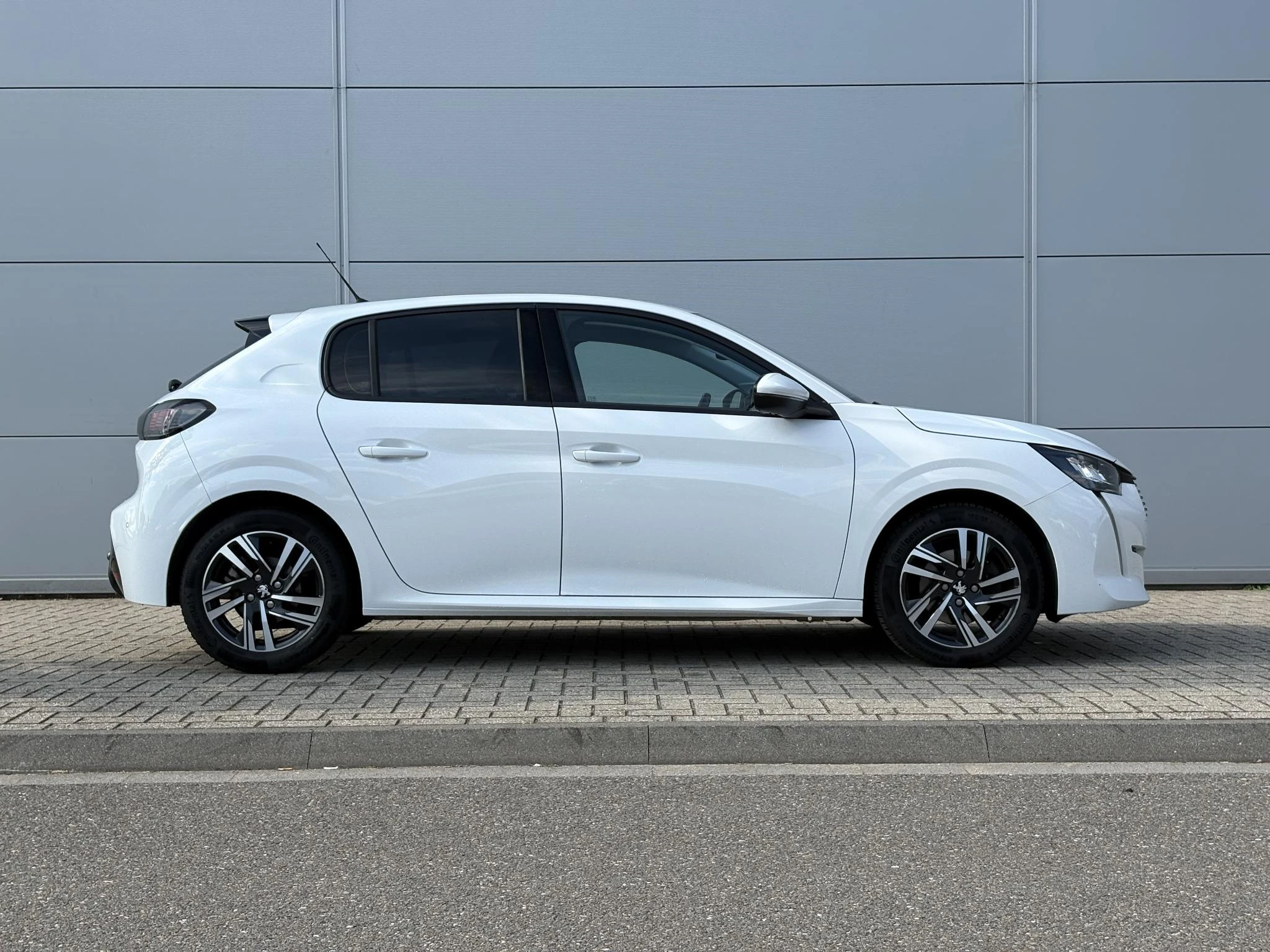 Peugeot-208-image-5