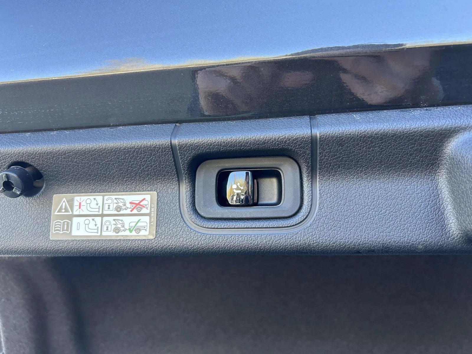 Mercedes-Benz-EQE-image-21