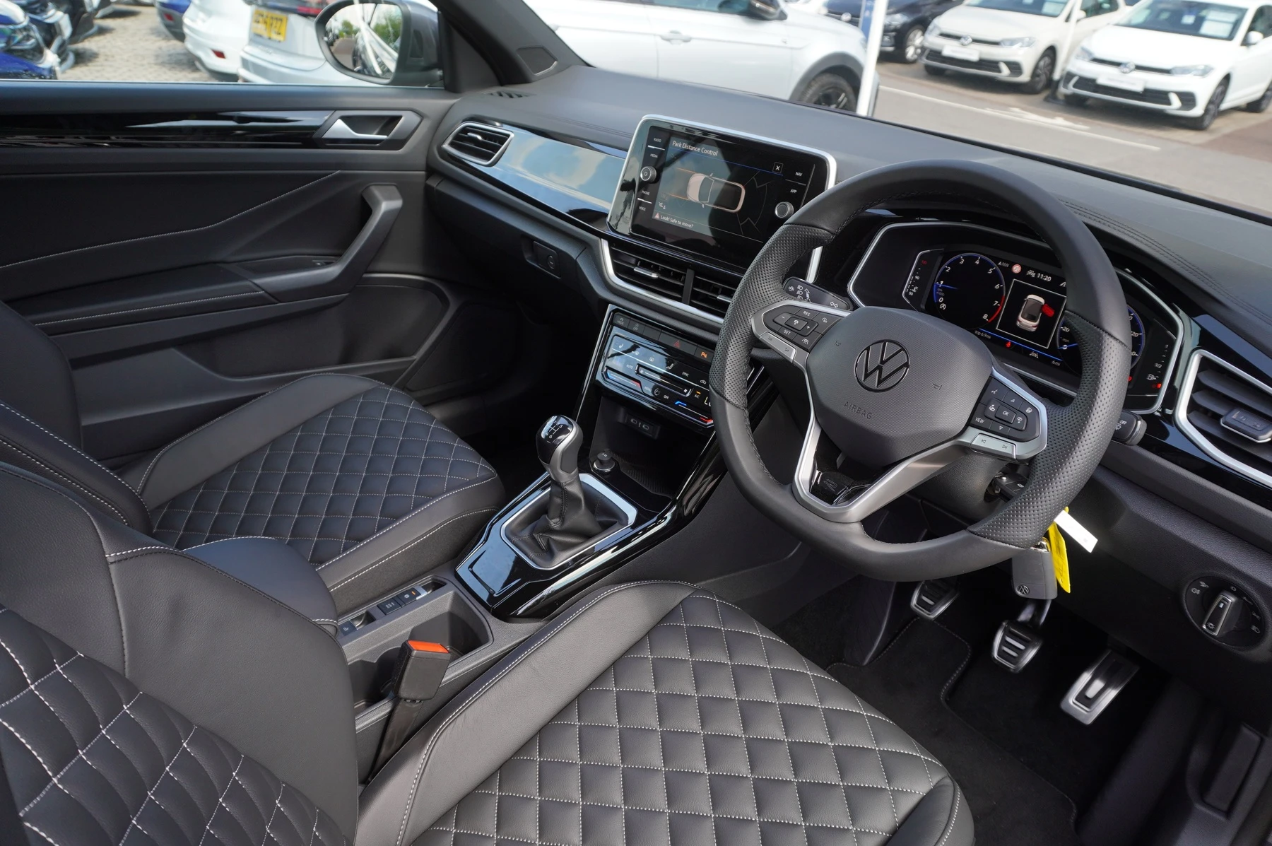Volkswagen-T-Roc-image-5