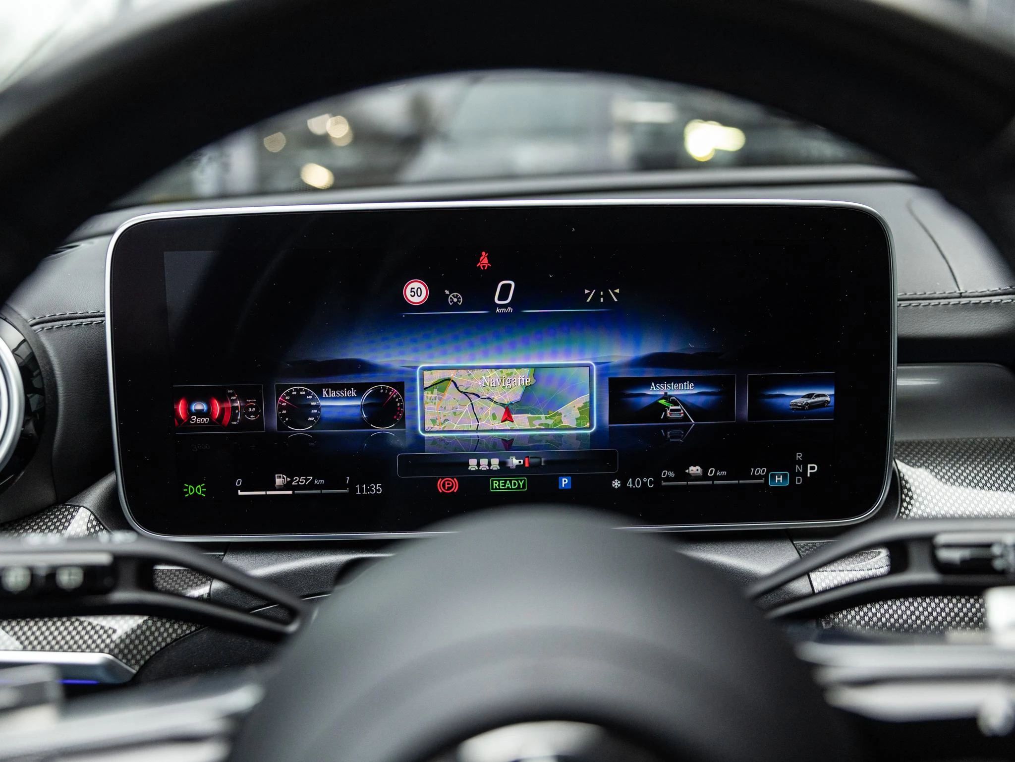 Mercedes-Benz-C-Klasse-image-29