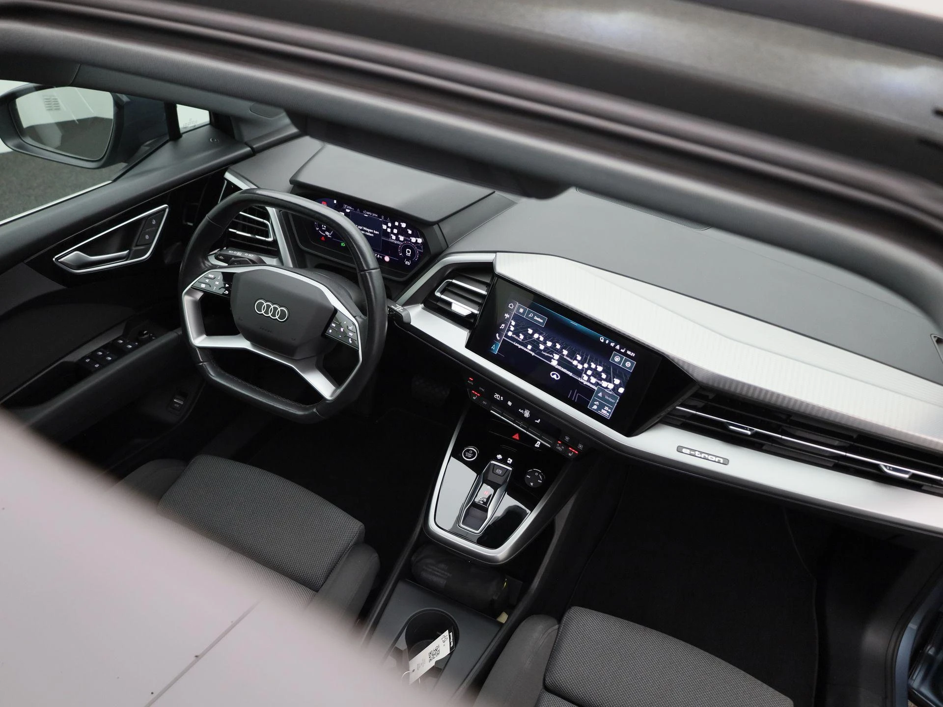 Audi-Q4 e-tron-image-42