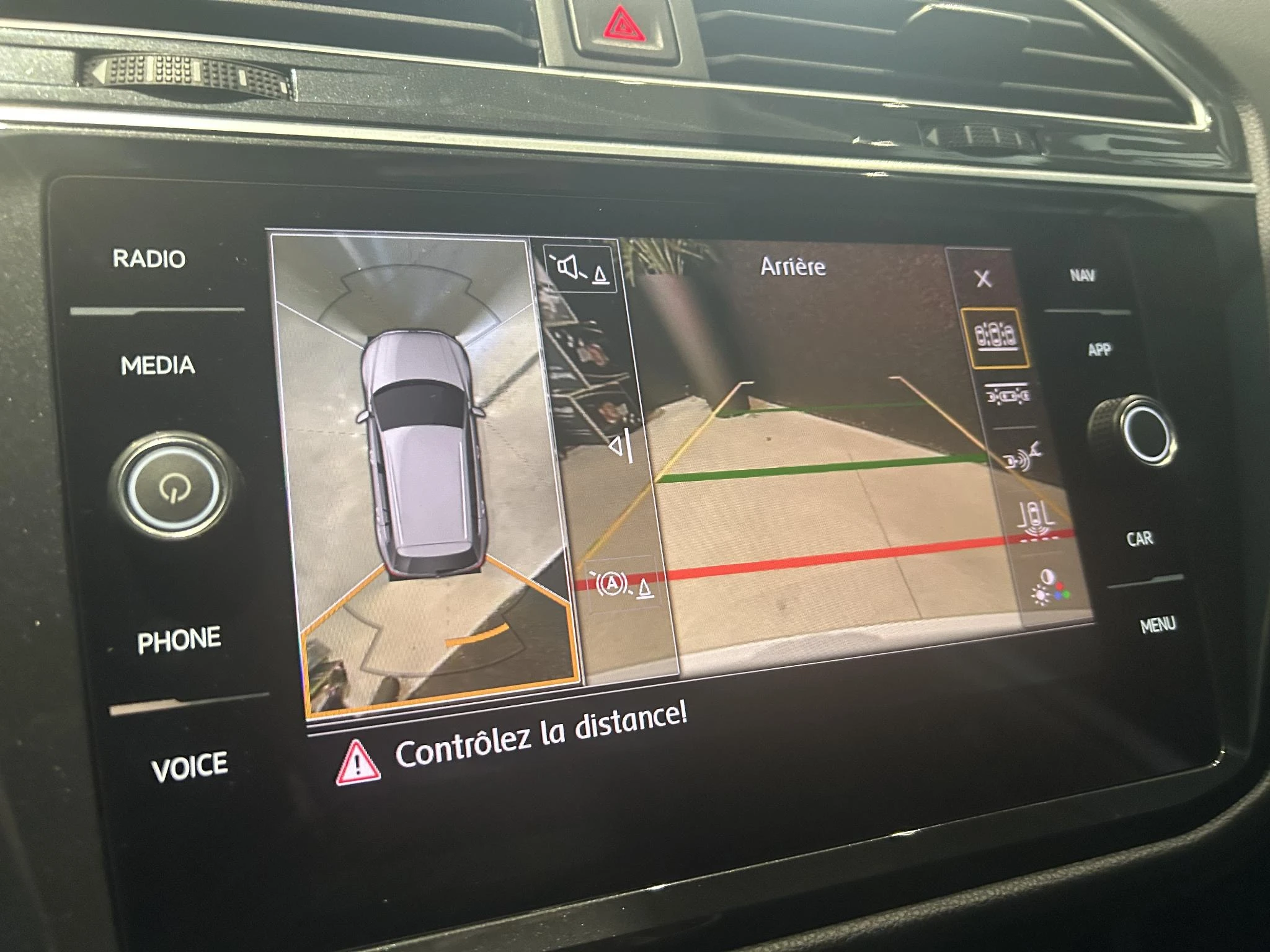 Volkswagen-Tiguan-image-8