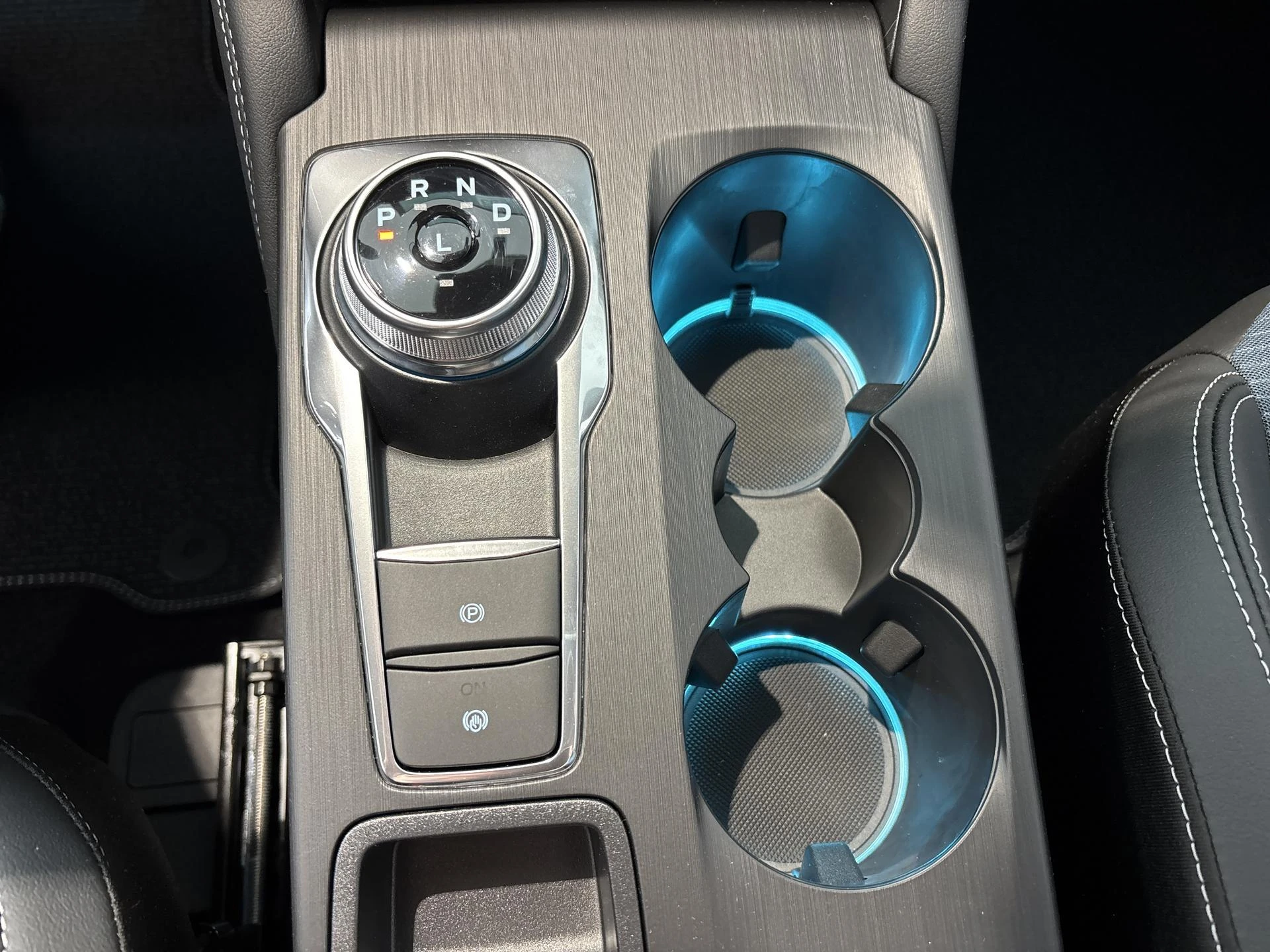 Ford-Kuga-image-15