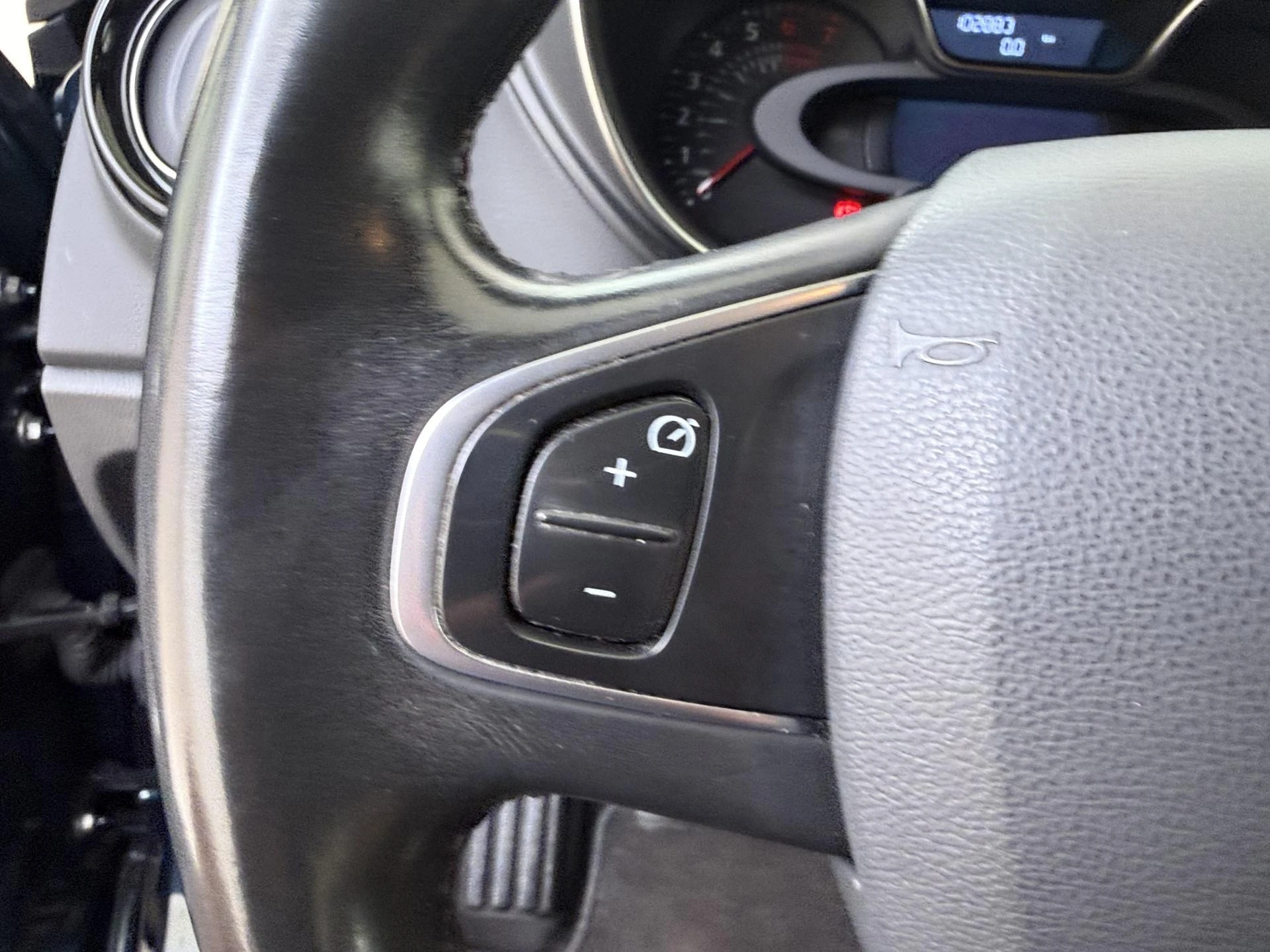 Renault-Captur-image-12