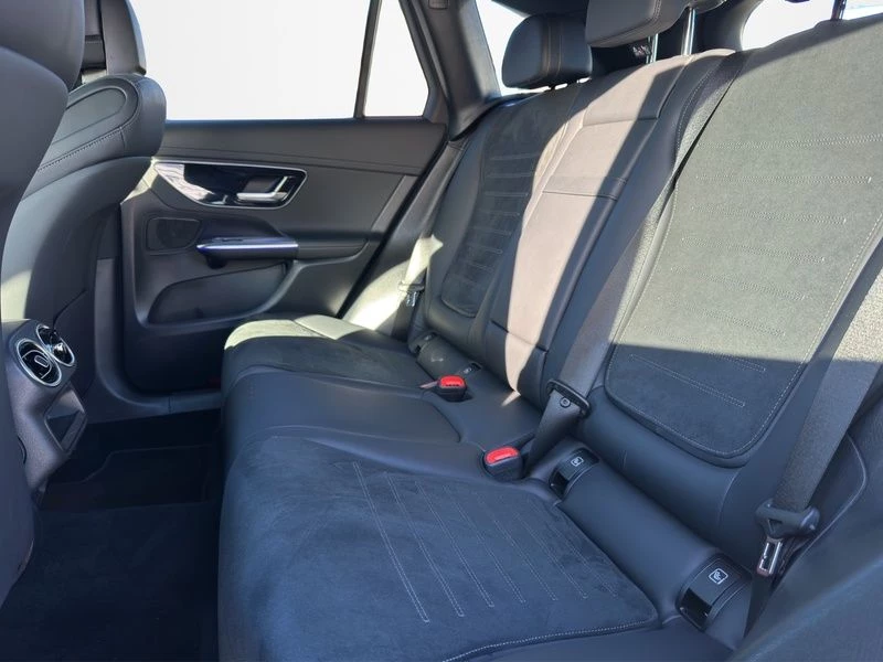 Mercedes-Benz-GLC-image-17