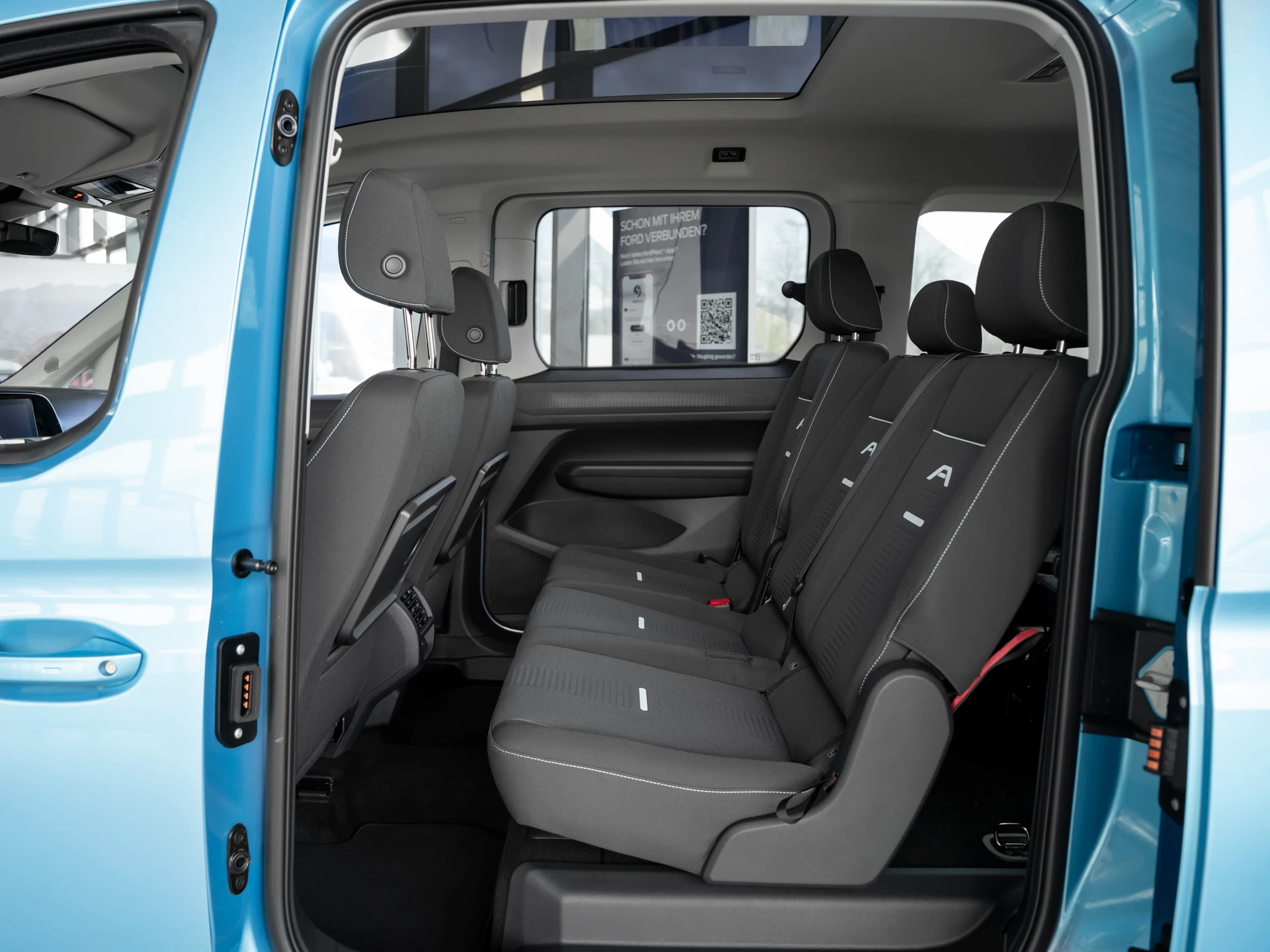 Ford-Tourneo Connect-image-7