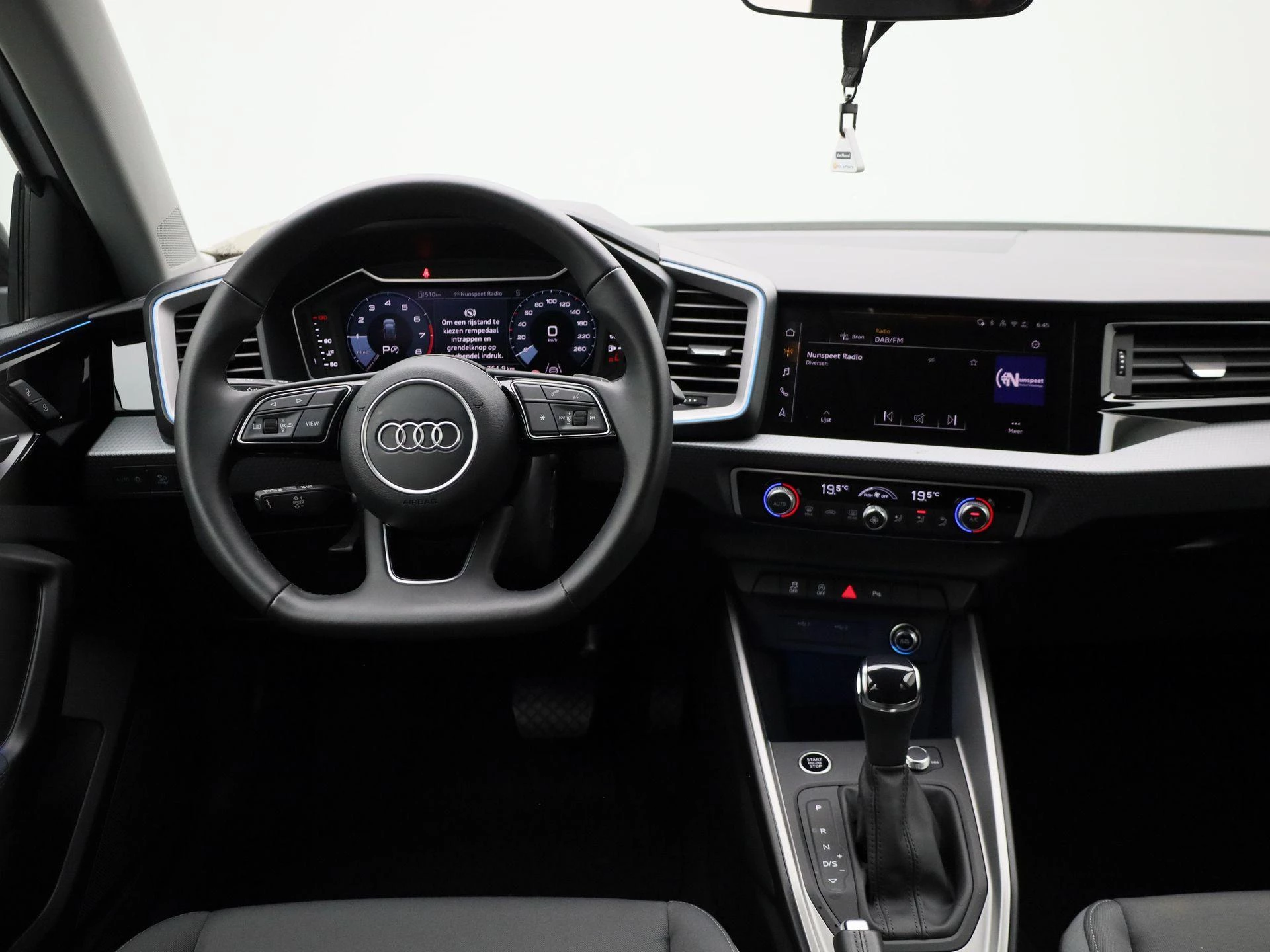 Audi-A1 Sportback-image-10