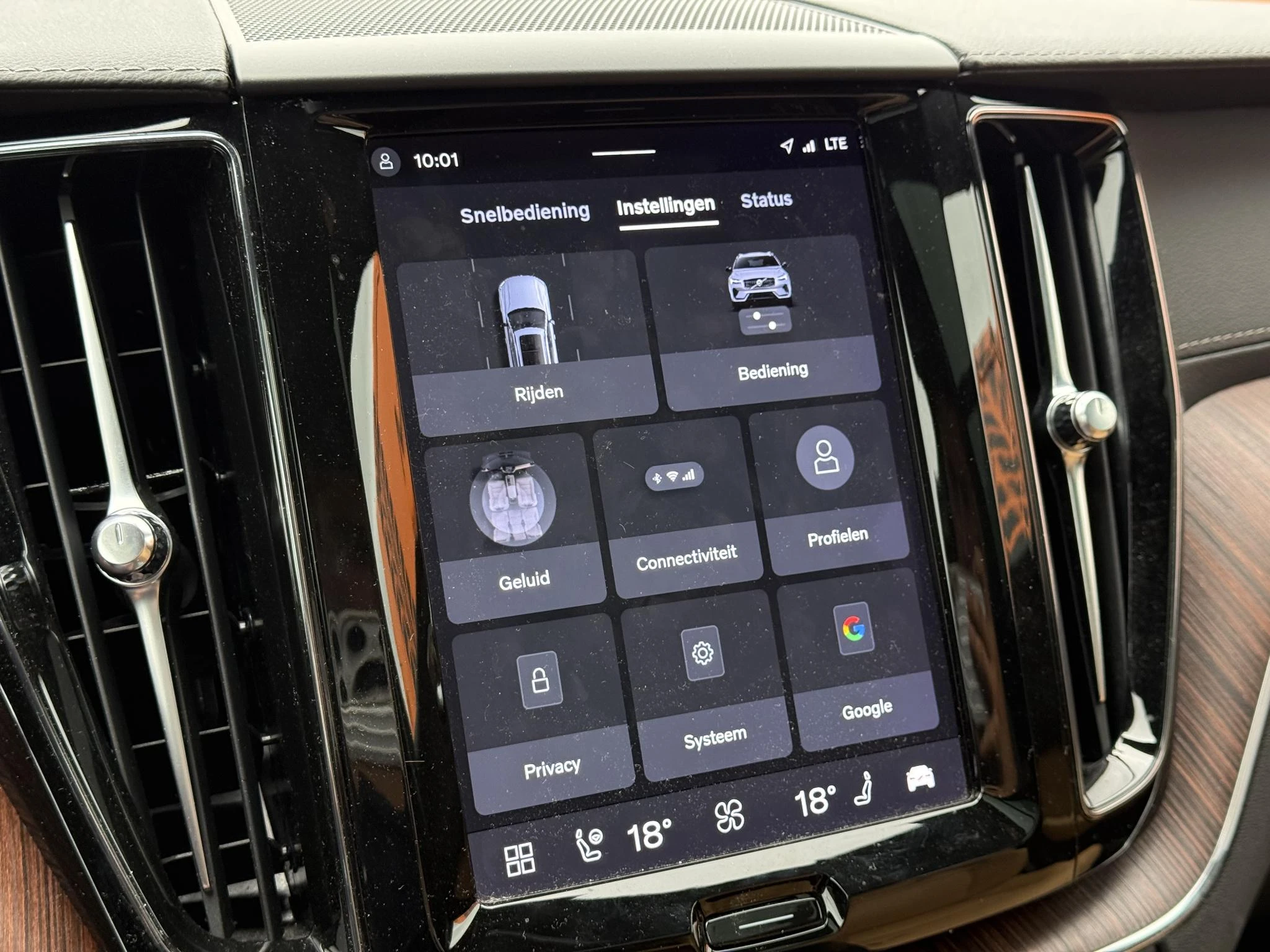 Volvo-XC60-image-25