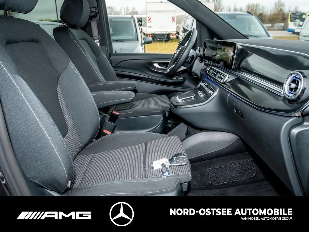 Mercedes-Benz-V-Klasse-image-9