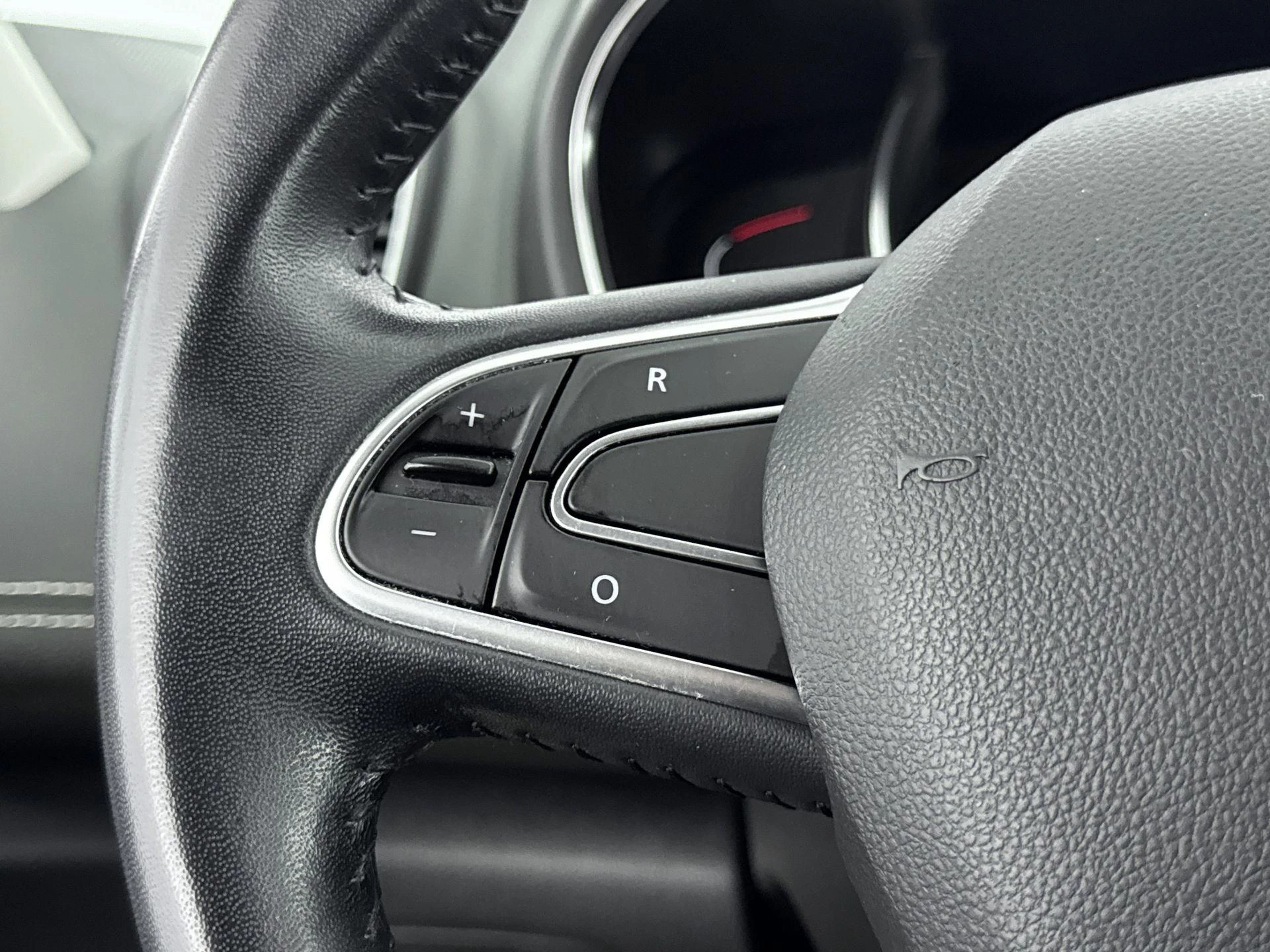 Renault-Scénic-image-5
