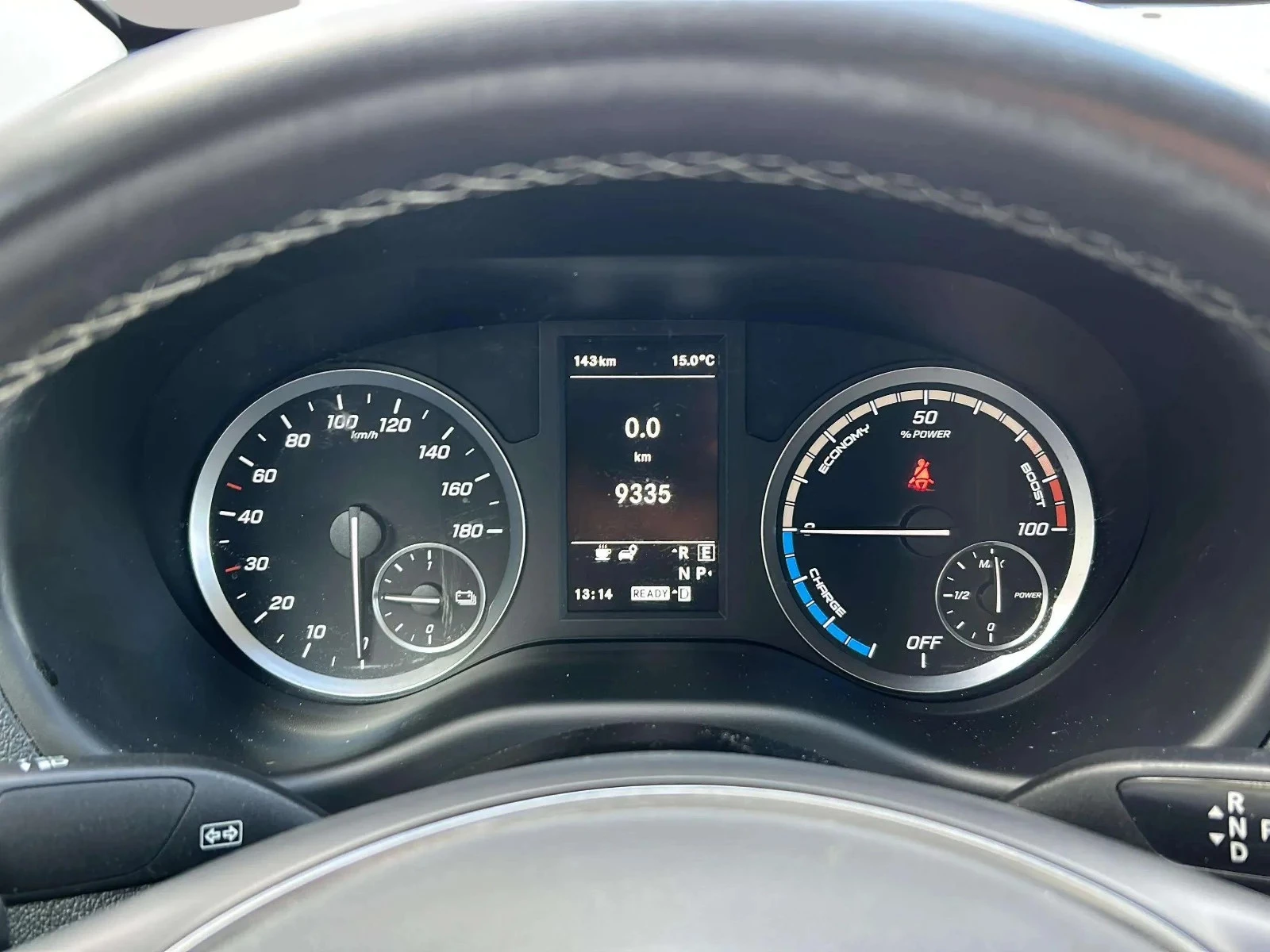 Mercedes-Benz-eVito-image-9