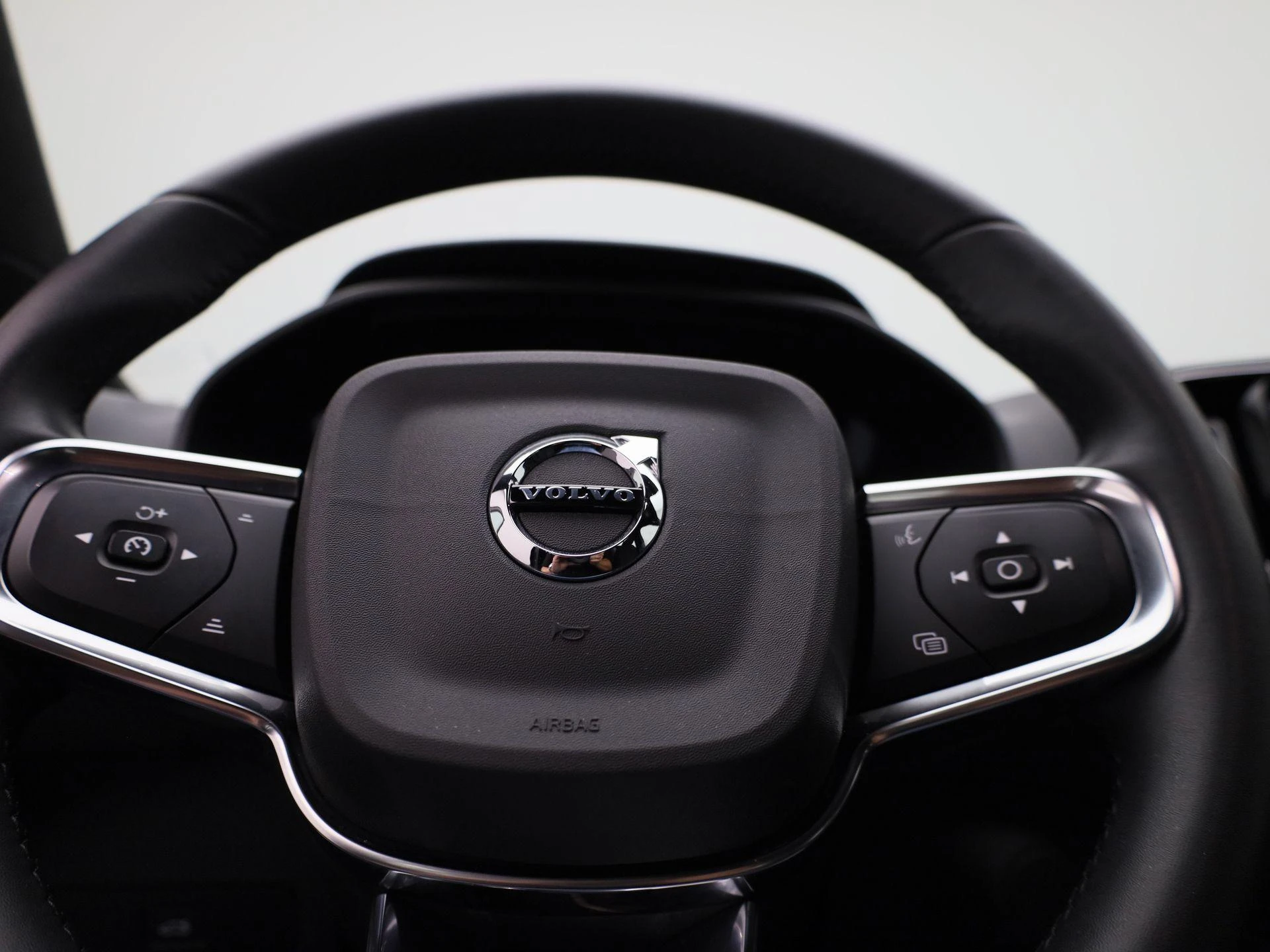 Volvo-XC40-image-26