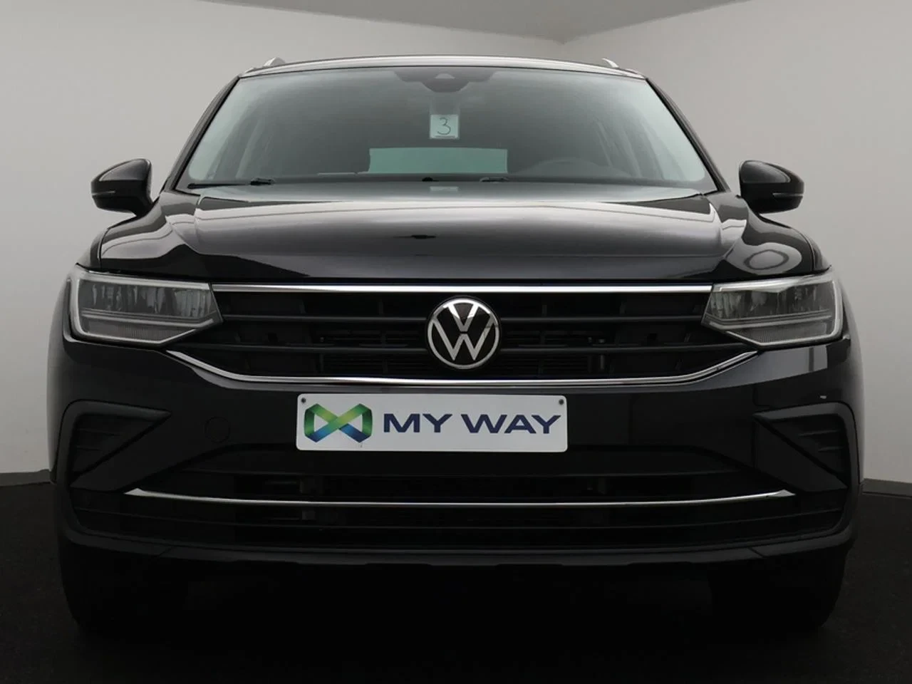 Volkswagen-Tiguan-image-3
