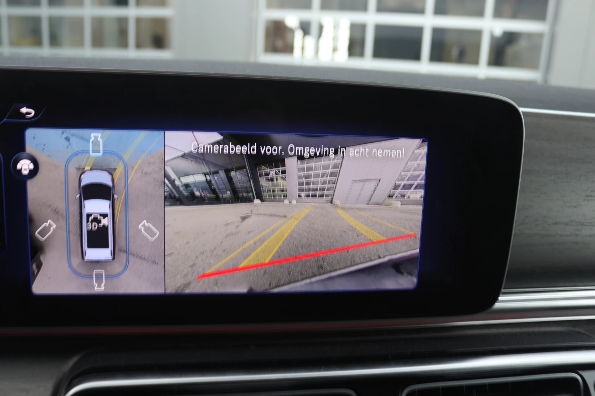 Mercedes-Benz-EQV-image-9