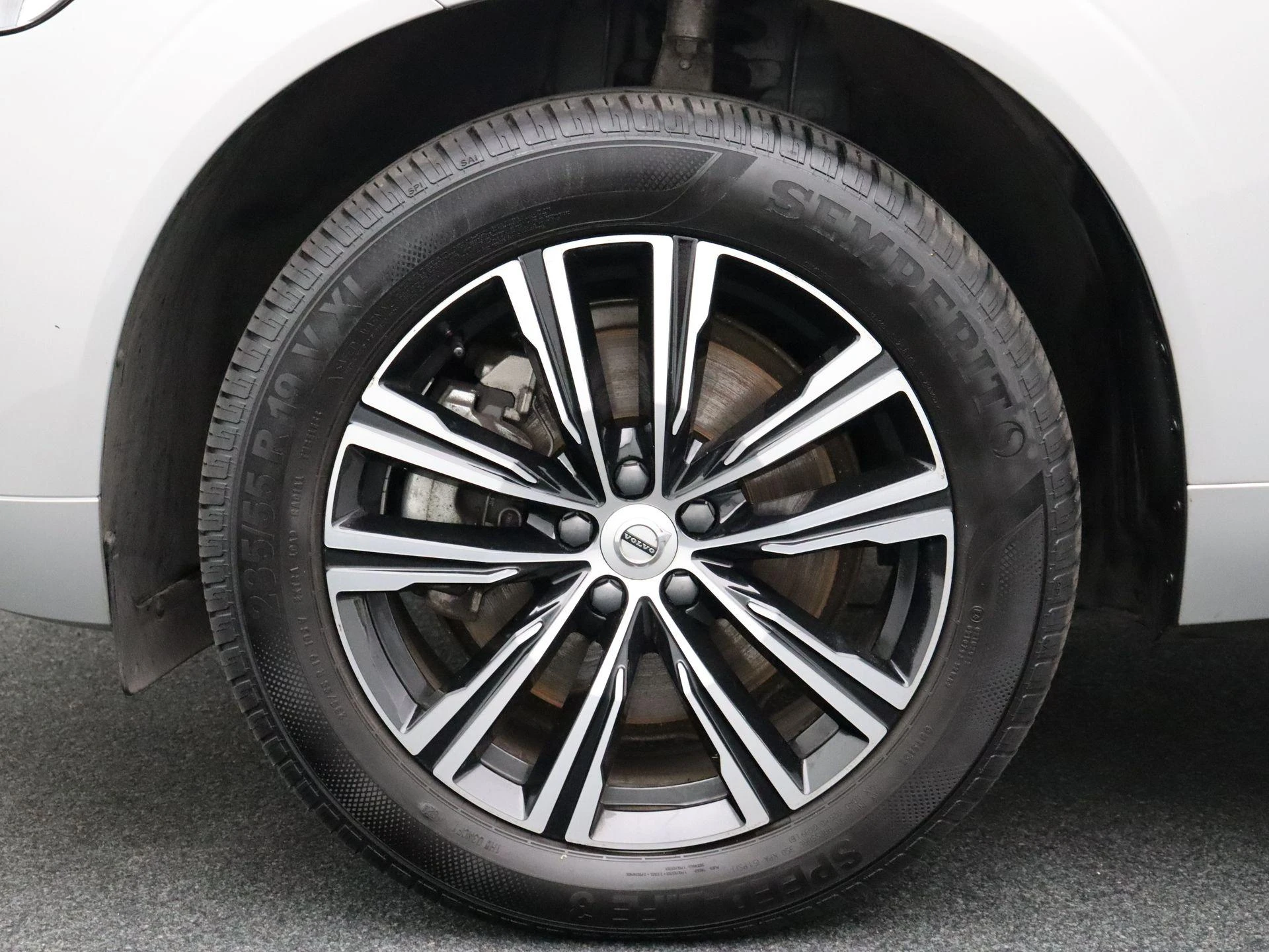 Volvo-XC60-image-8