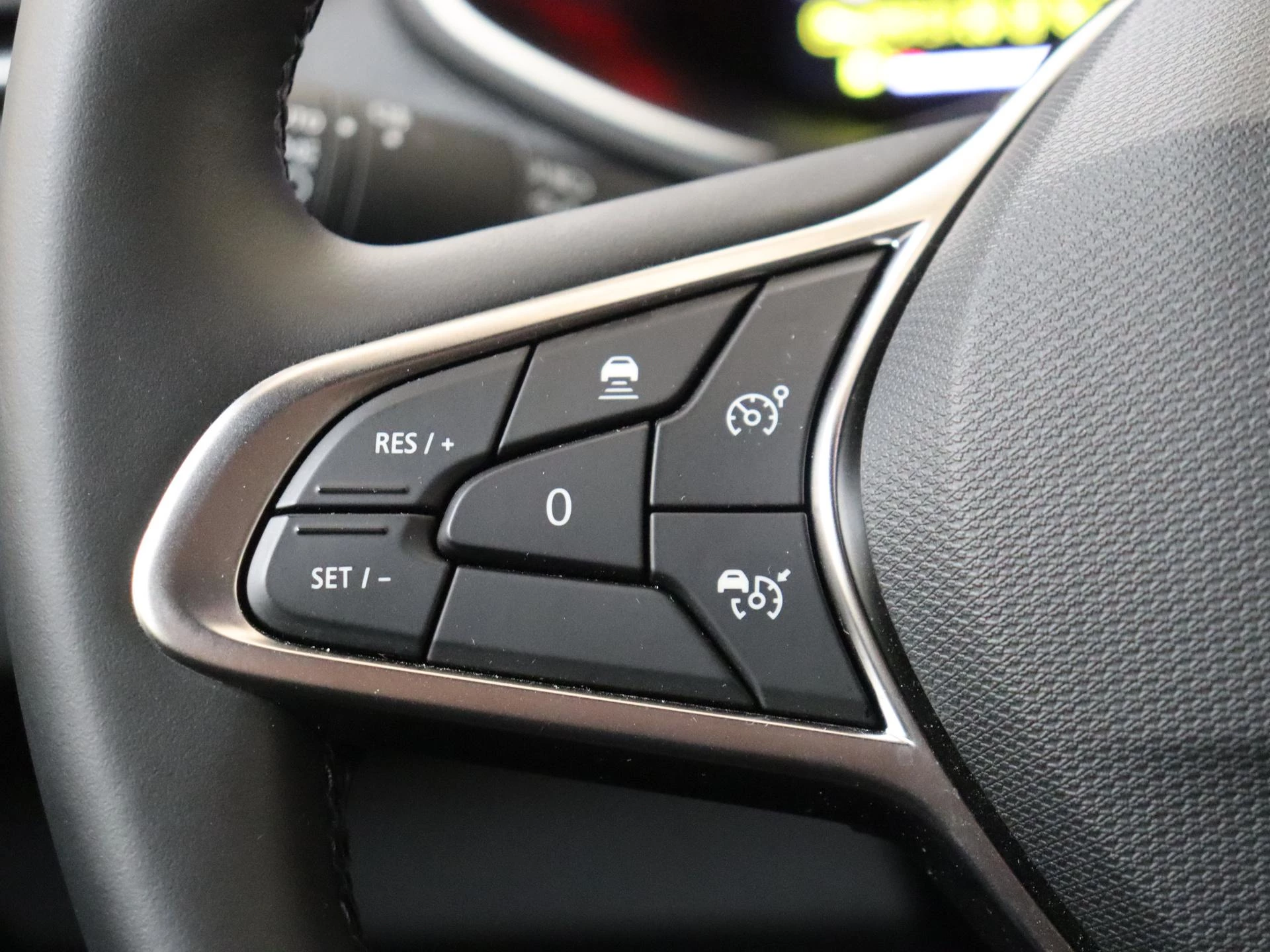 Renault-Clio-image-16