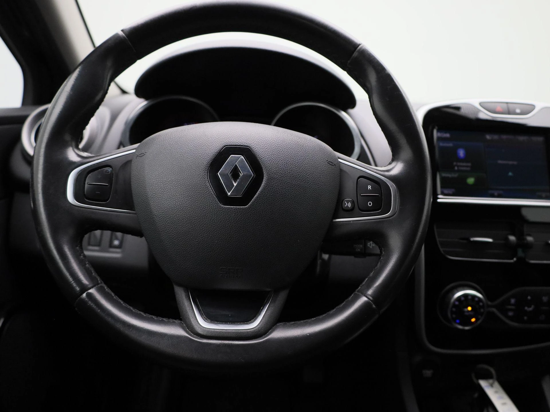 Renault-Clio-image-7