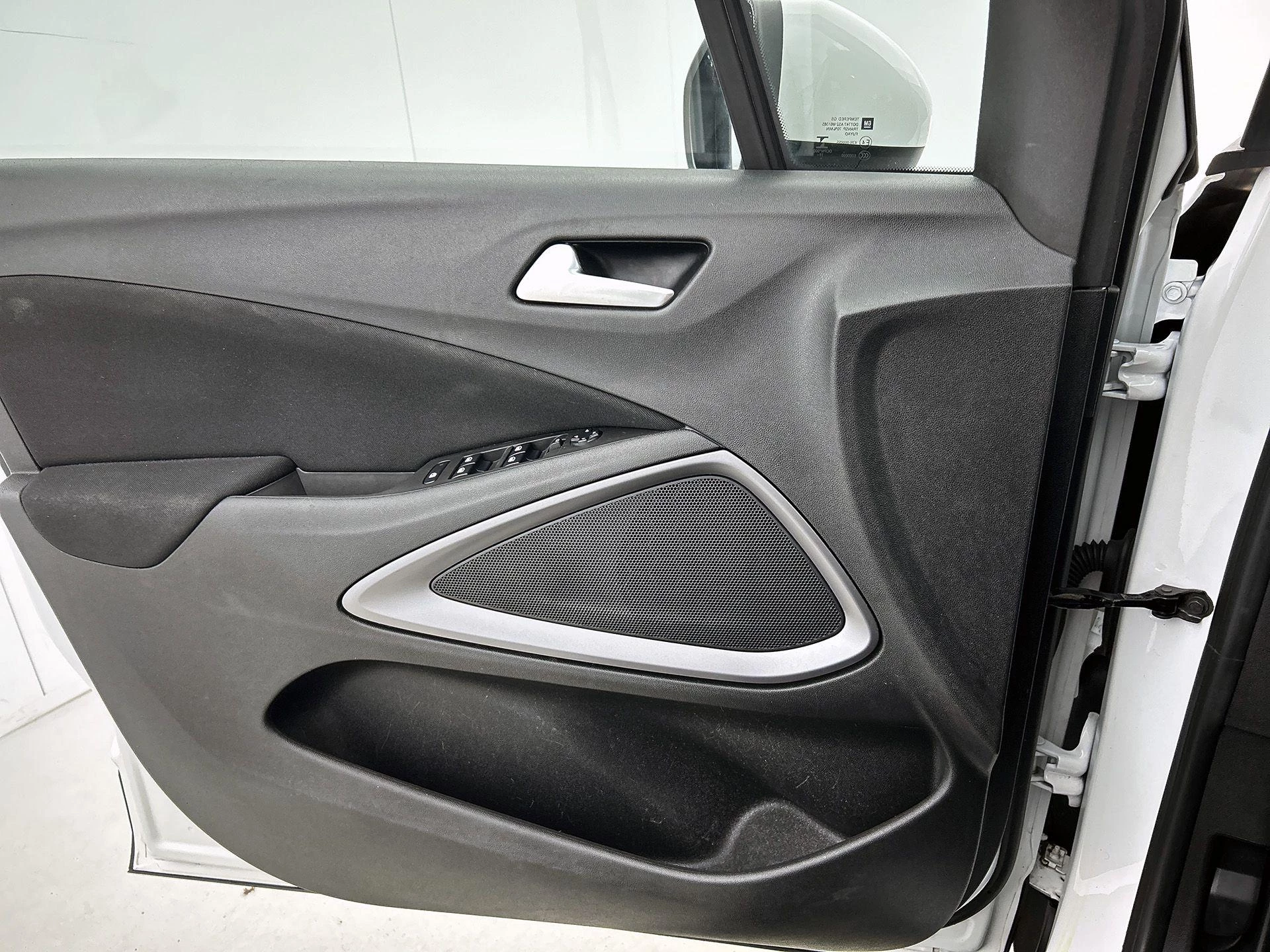 Opel-Crossland X-image-18