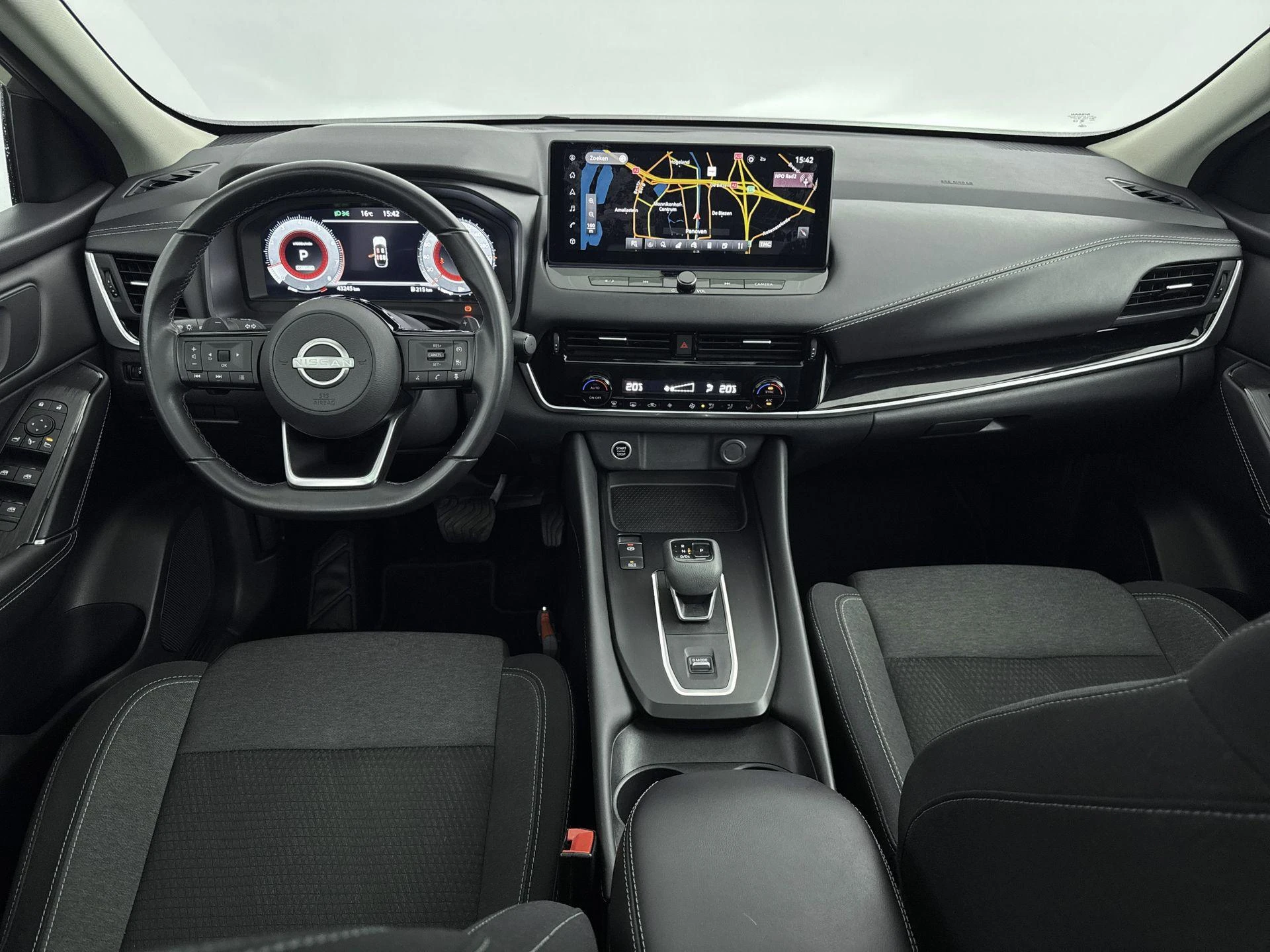 Nissan-QASHQAI-image-19