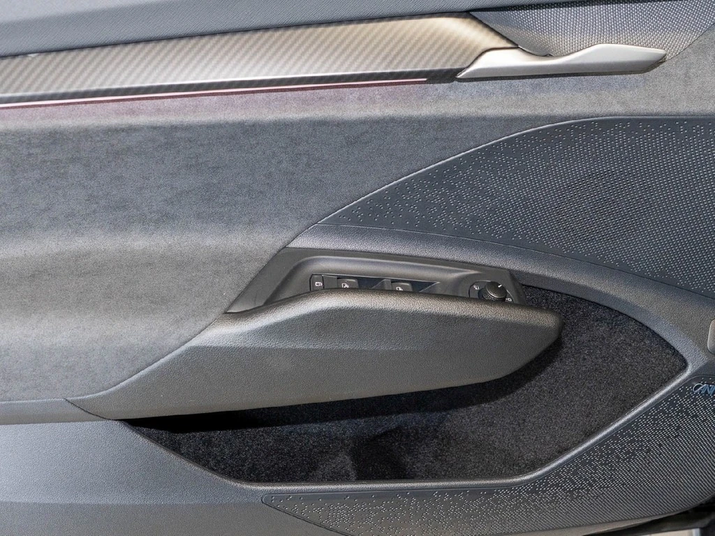 Škoda-Enyaq Coupe-image-17