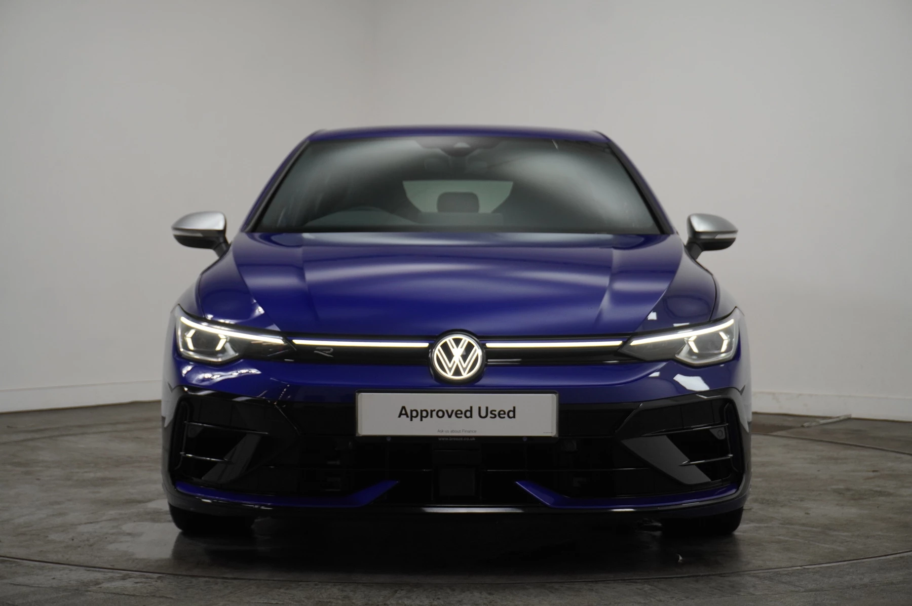 Volkswagen-Golf-image-6