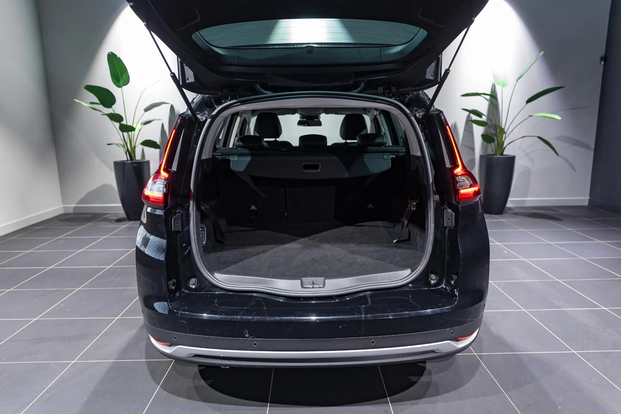 Renault-Grand Scénic-image-15