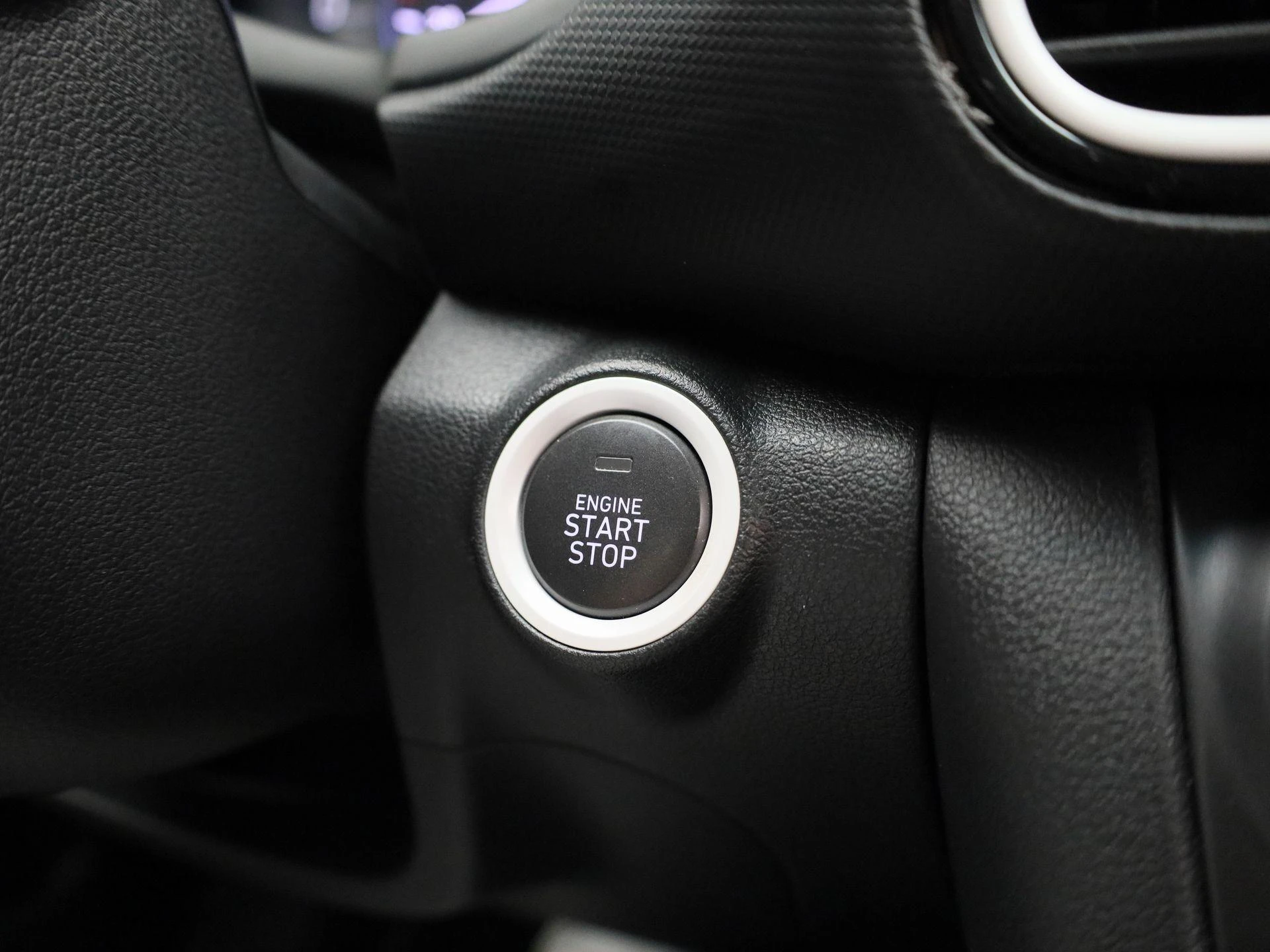 Hyundai-Kona-image-32