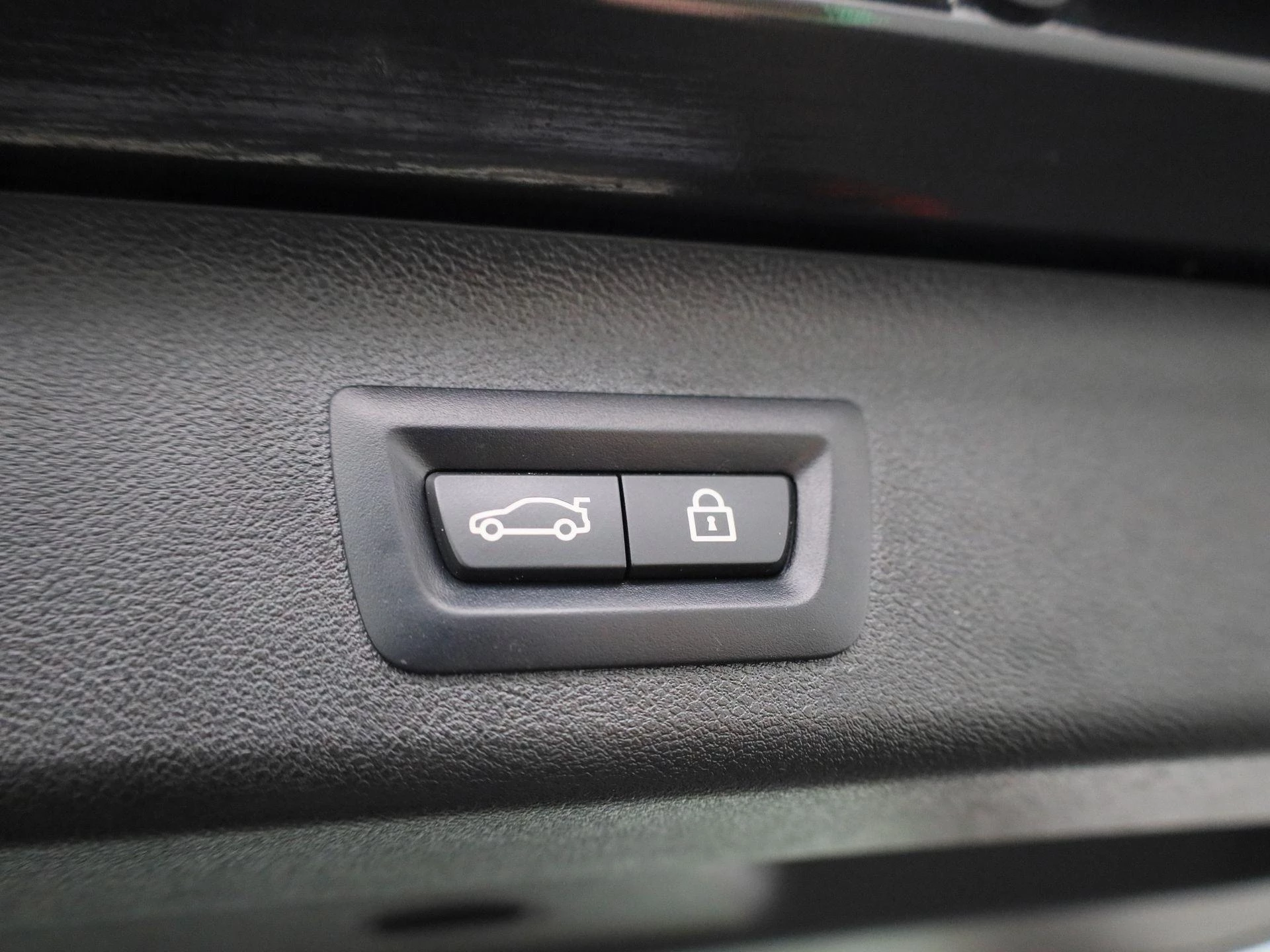 BMW-5 Serie-image-12