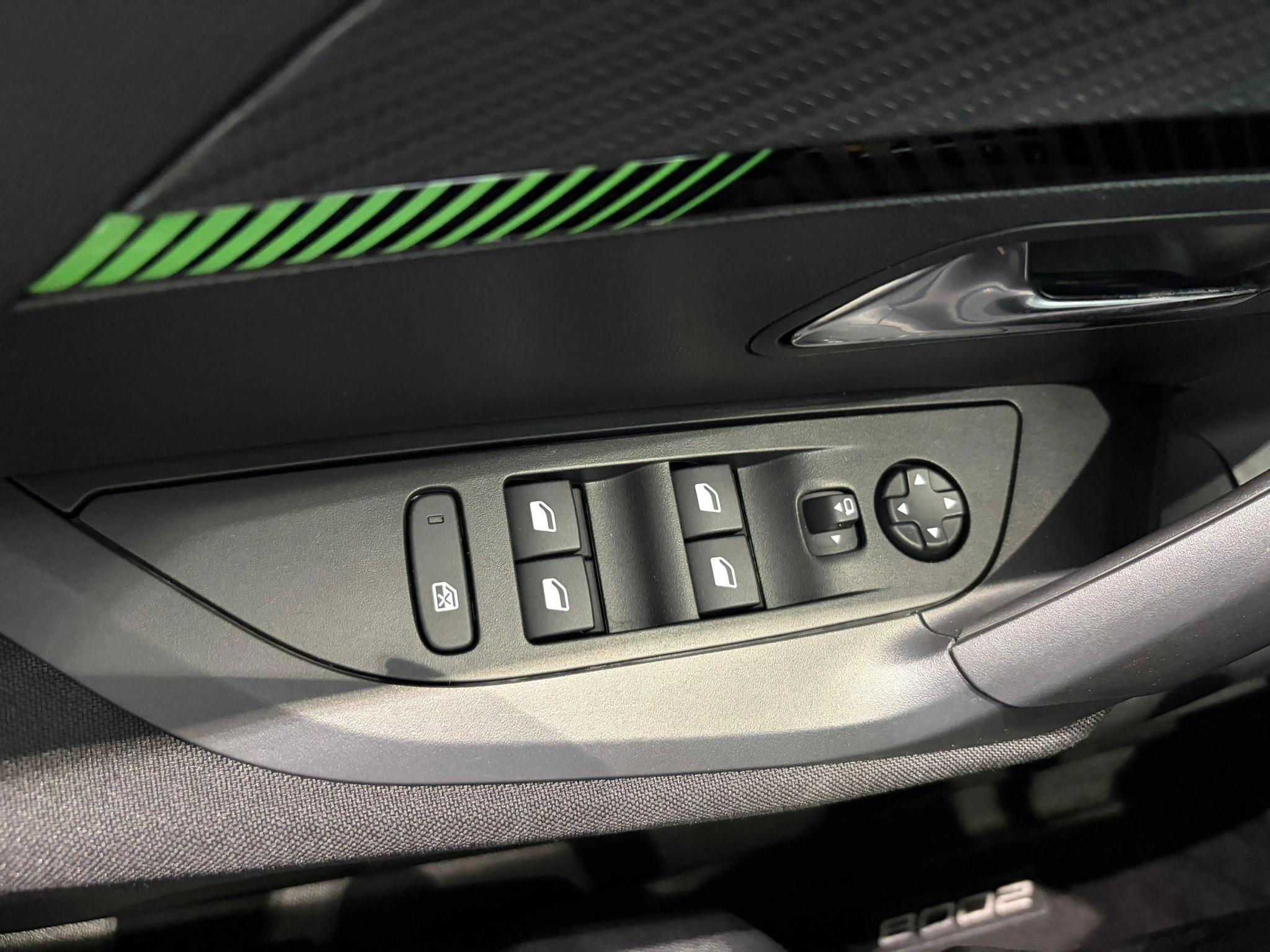Peugeot-2008-image-25