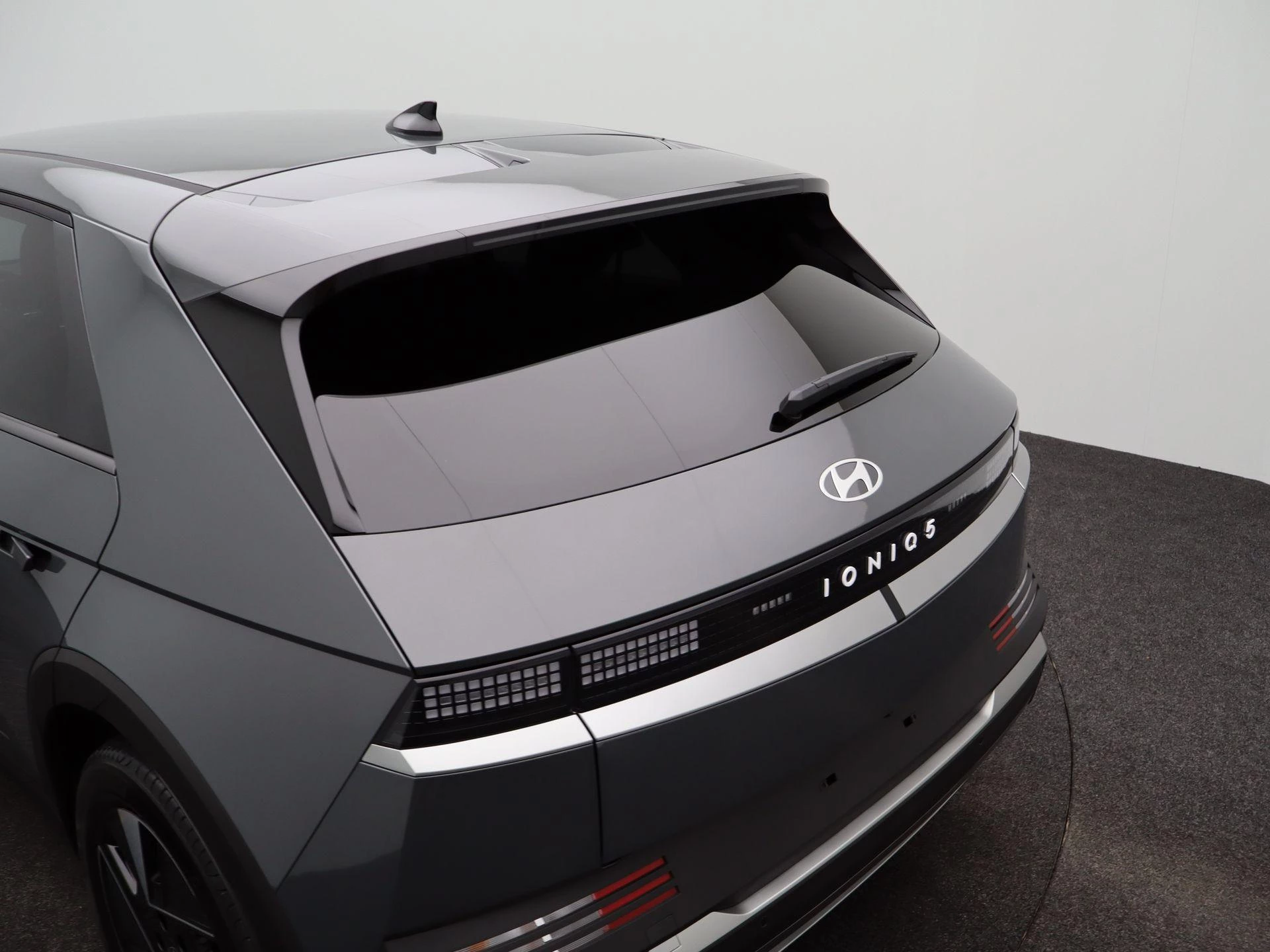 Hyundai-IONIQ 5-image-41