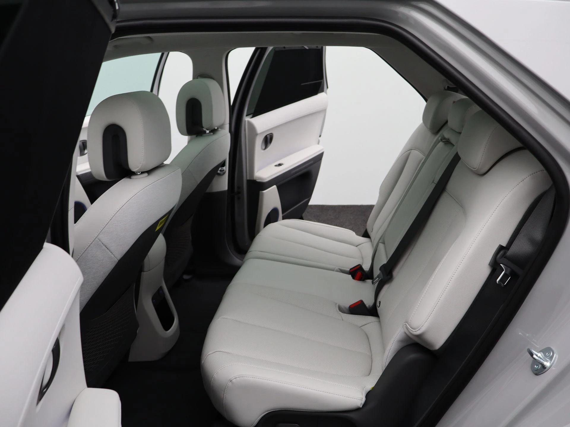 Hyundai-IONIQ 5-image-11