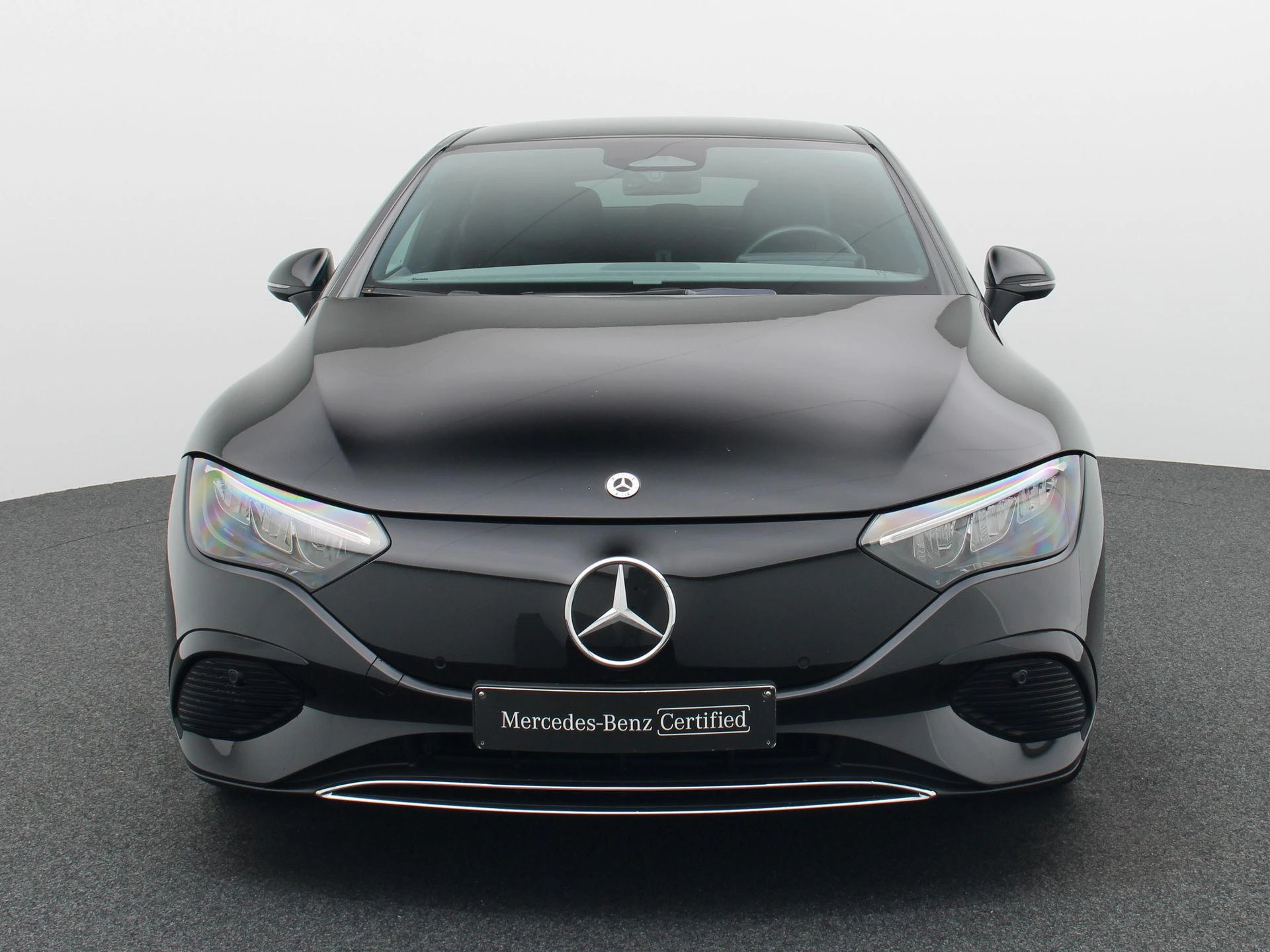 Mercedes-Benz EQE 300 Business Line + LED + CARPLAY + CAMERA +