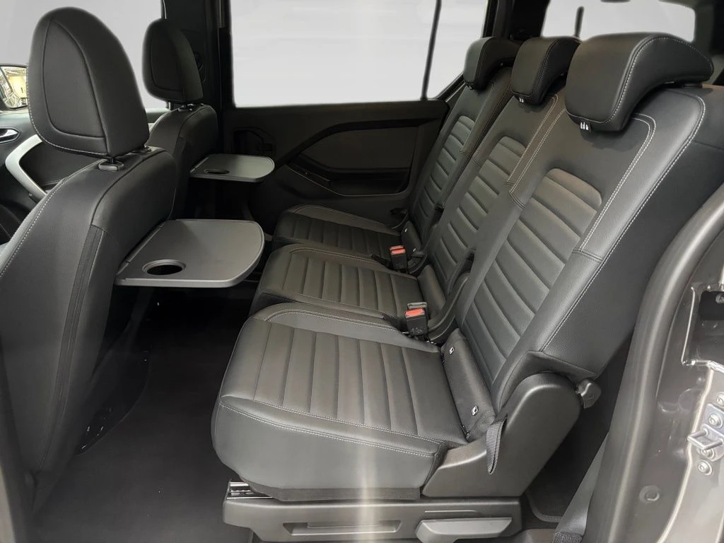 Mercedes-Benz-T-Klasse 180-image-9