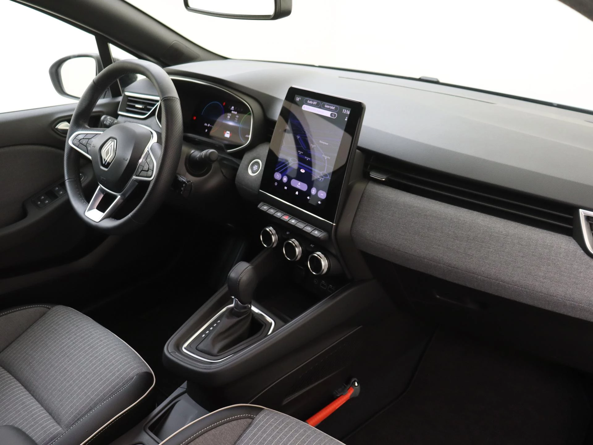 Renault-Clio-image-12
