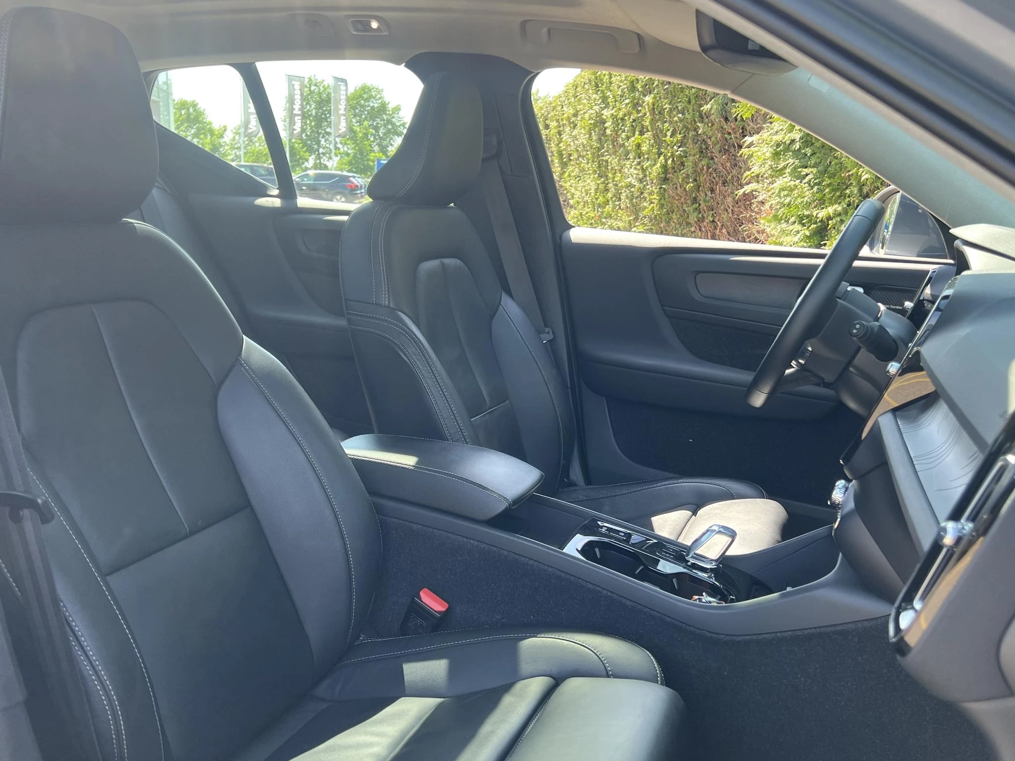 Volvo-XC40-image-9