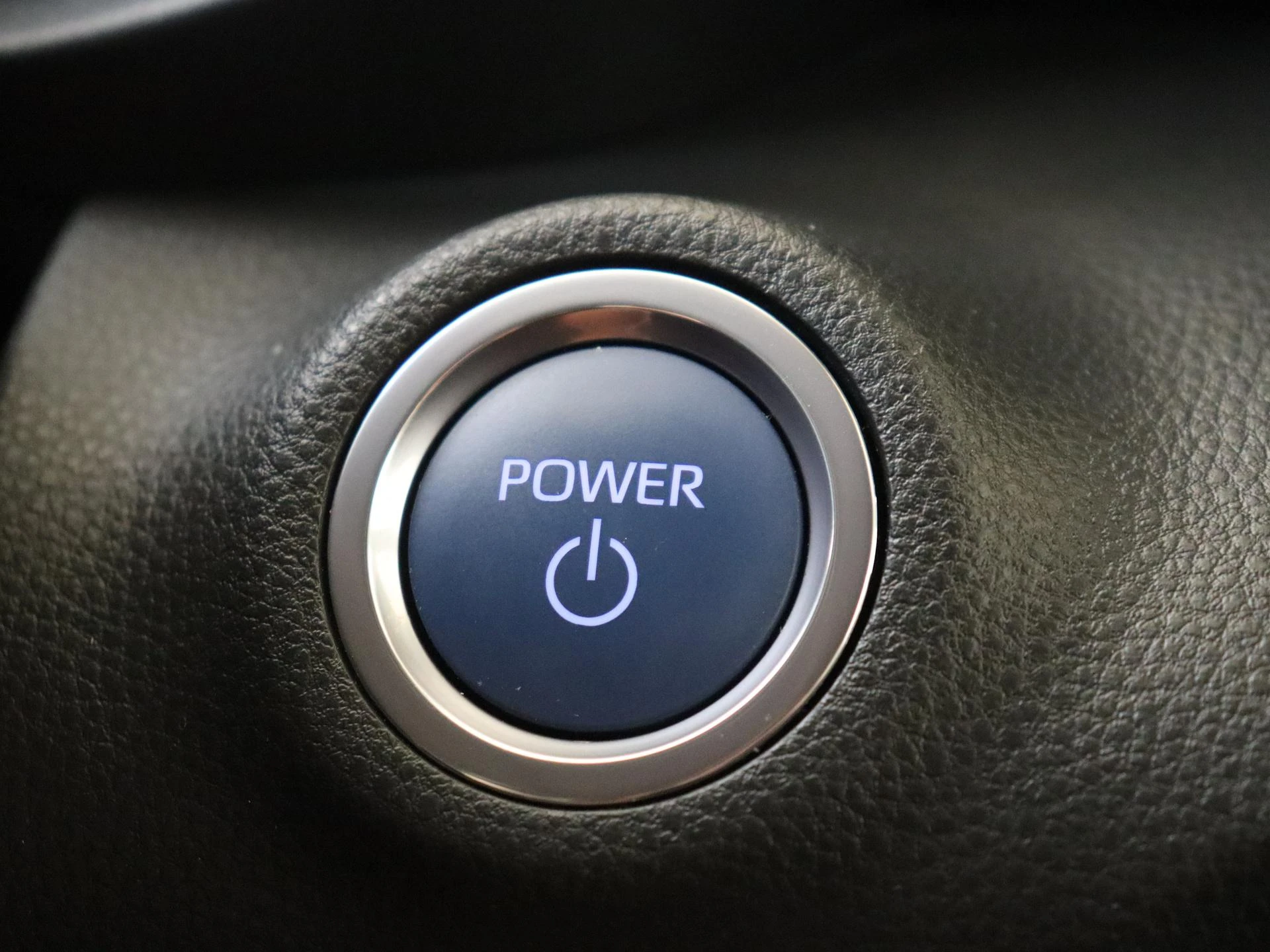 Toyota-Yaris-image-21