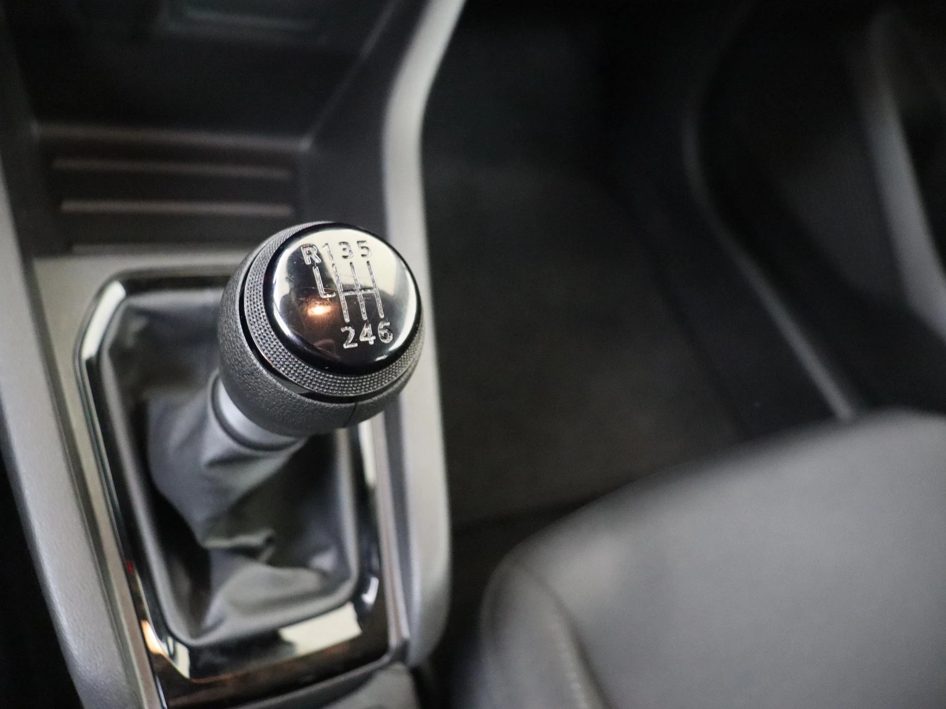 Renault-Clio-image-14