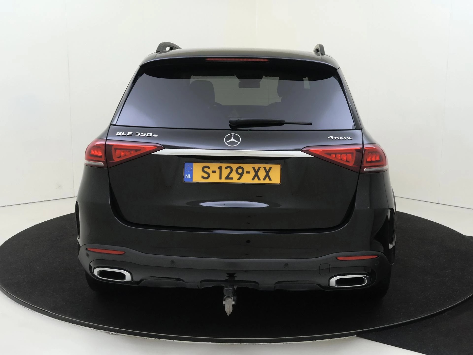 Mercedes-Benz-GLE-image-6