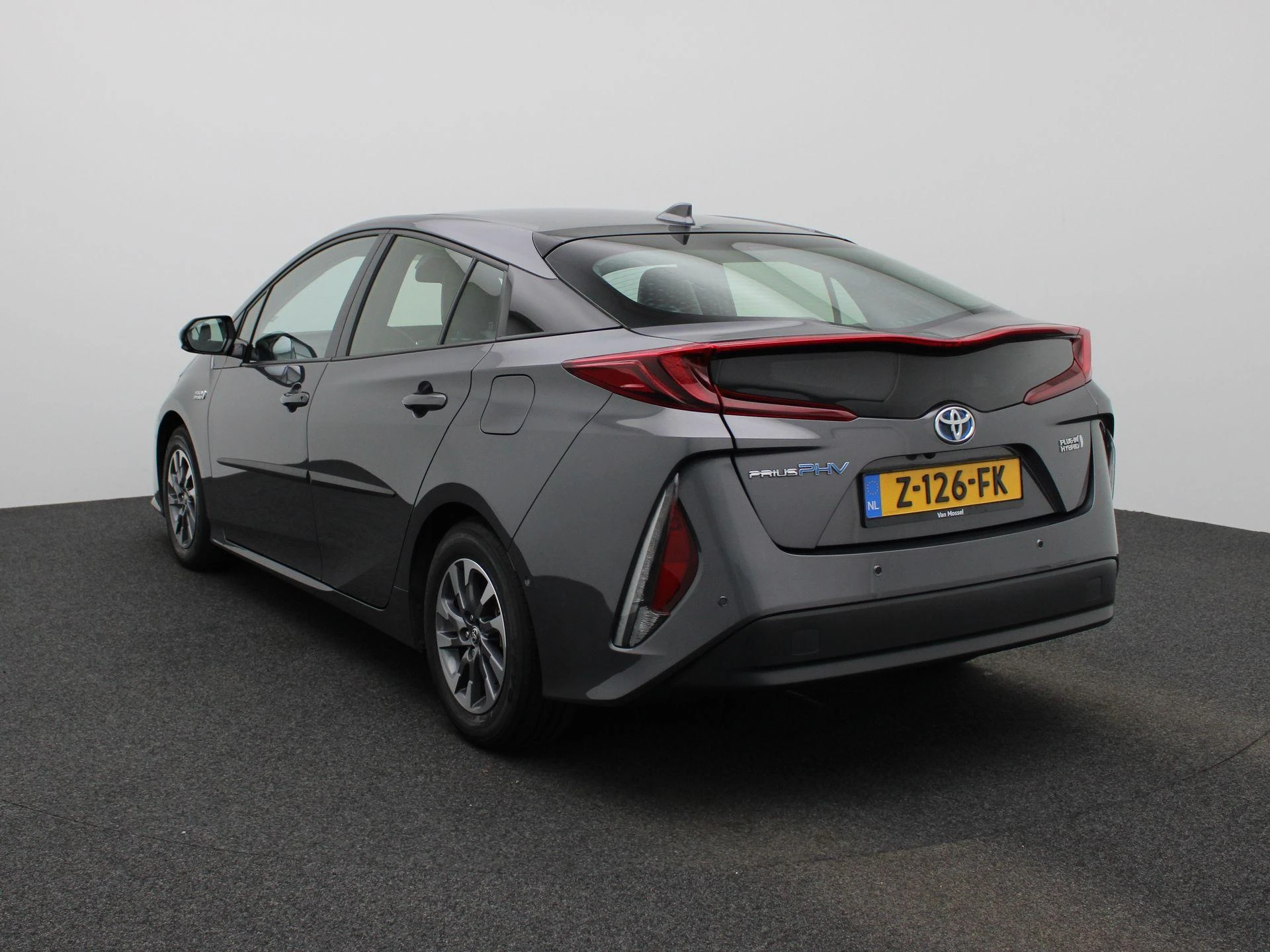 Toyota-Prius-image-1
