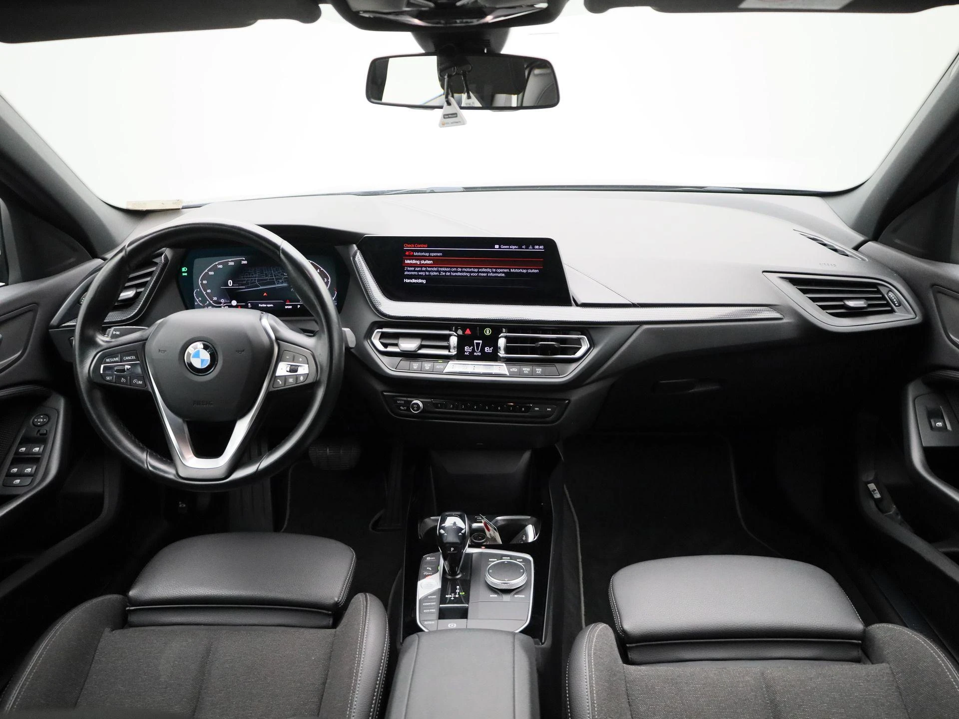 BMW-1 Serie-image-34